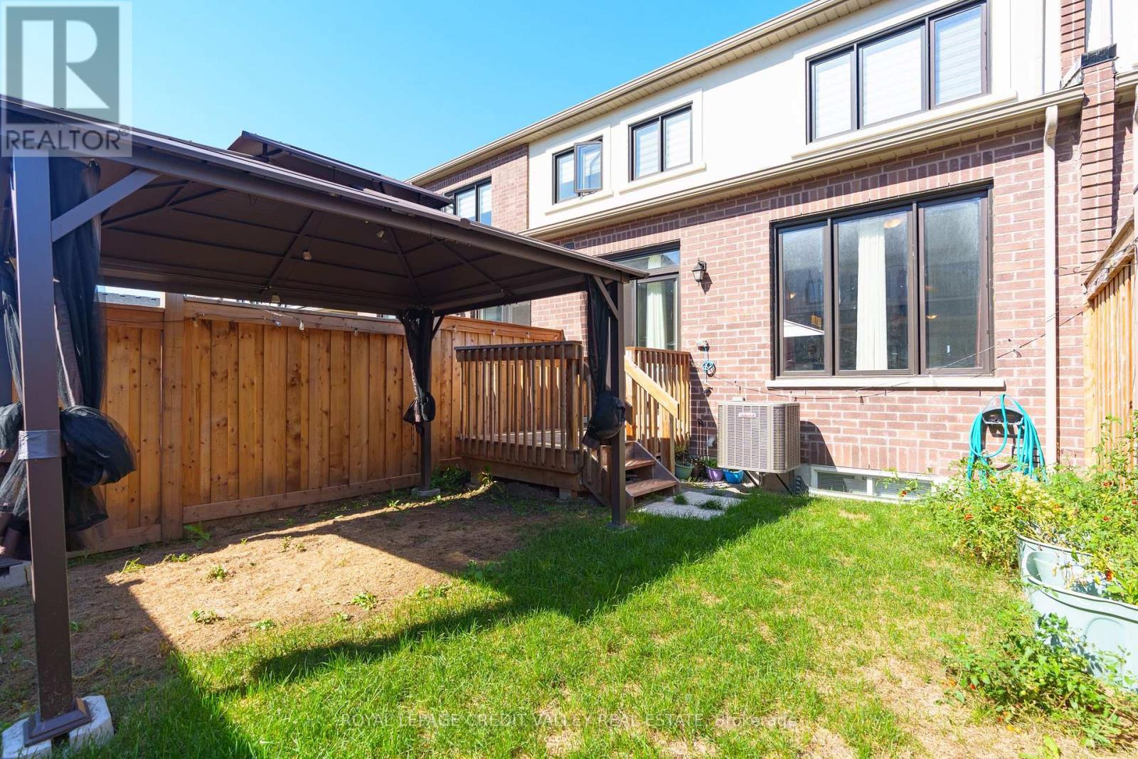 63 Laing Drive, Whitby, Ontario  L1P 0N6 - Photo 37 - E12437581