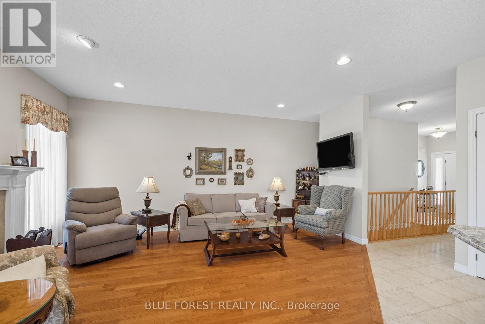 86 Calvert Lane, Middlesex Centre, Ontario  N0M 2A0 - Photo 17 - X12437685