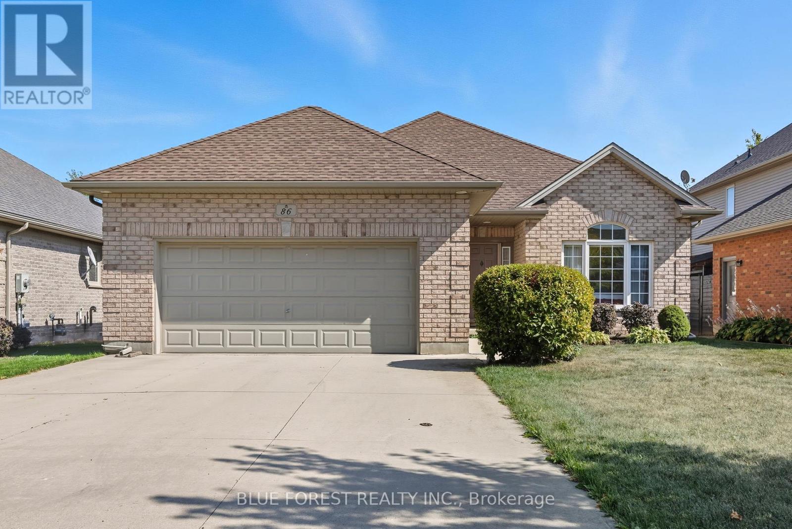 86 Calvert Lane, Middlesex Centre, Ontario  N0M 2A0 - Photo 2 - X12437685