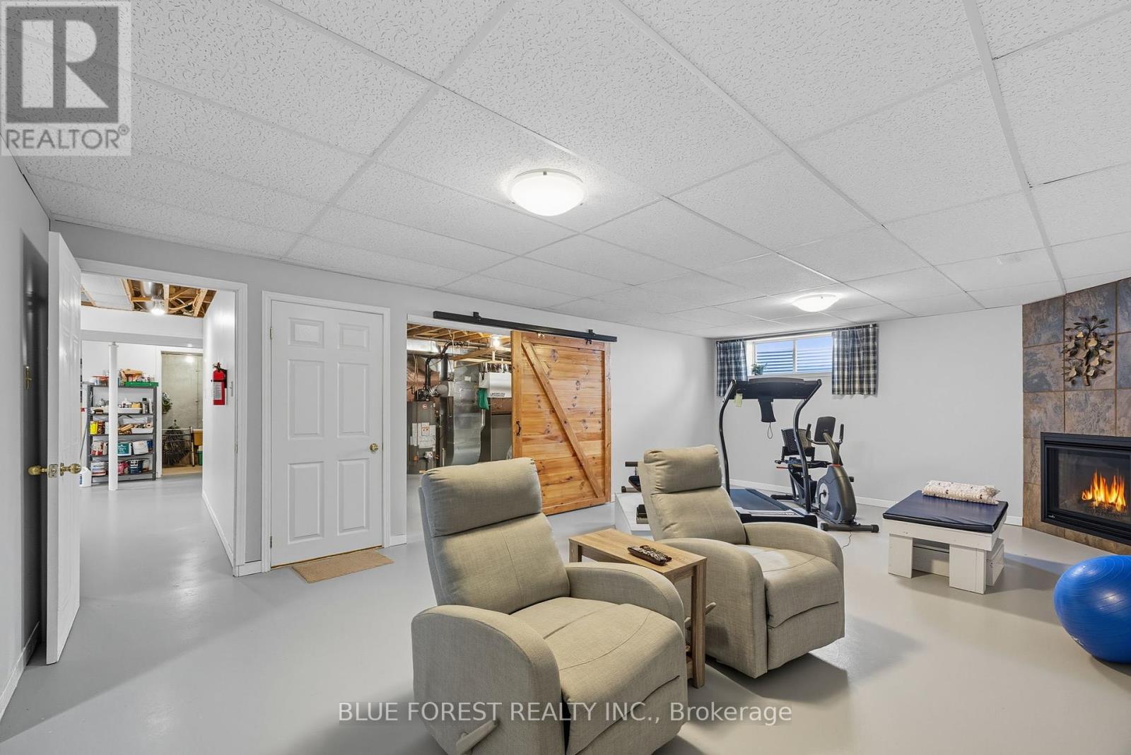 86 Calvert Lane, Middlesex Centre, Ontario  N0M 2A0 - Photo 26 - X12437685