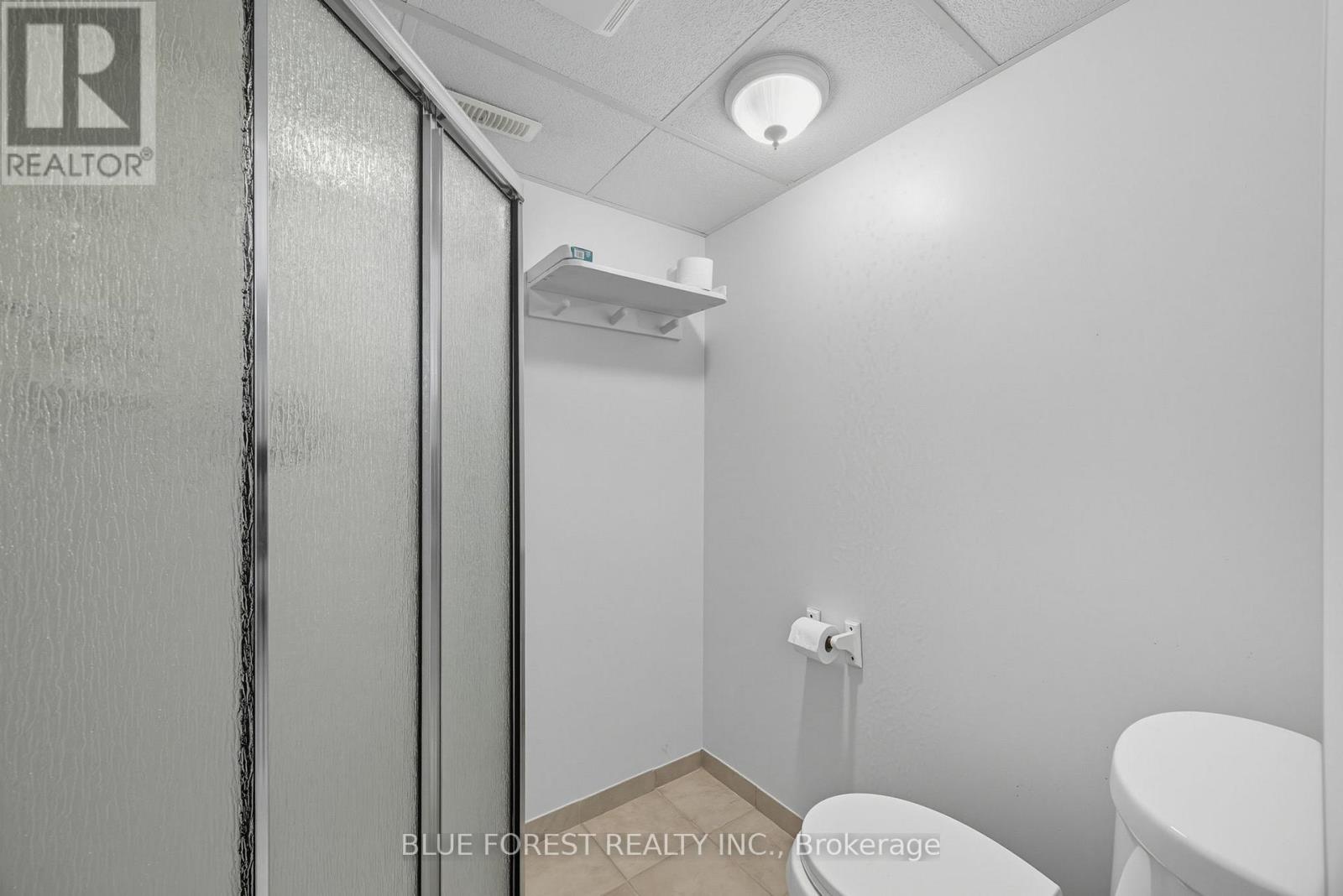 86 Calvert Lane, Middlesex Centre, Ontario  N0M 2A0 - Photo 31 - X12437685