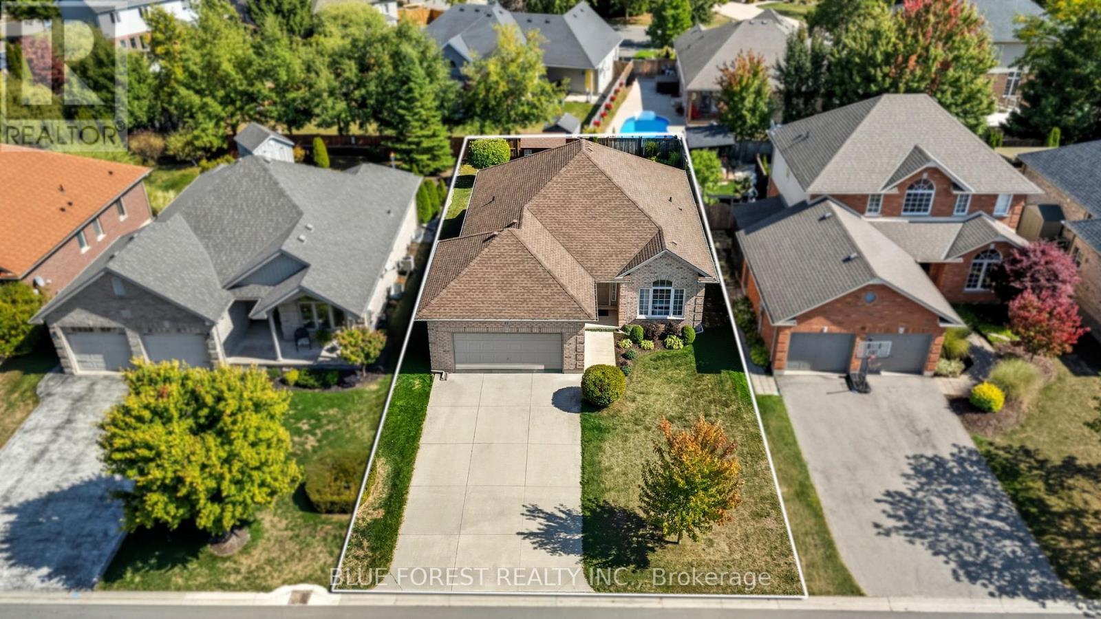86 Calvert Lane, Middlesex Centre, Ontario  N0M 2A0 - Photo 41 - X12437685