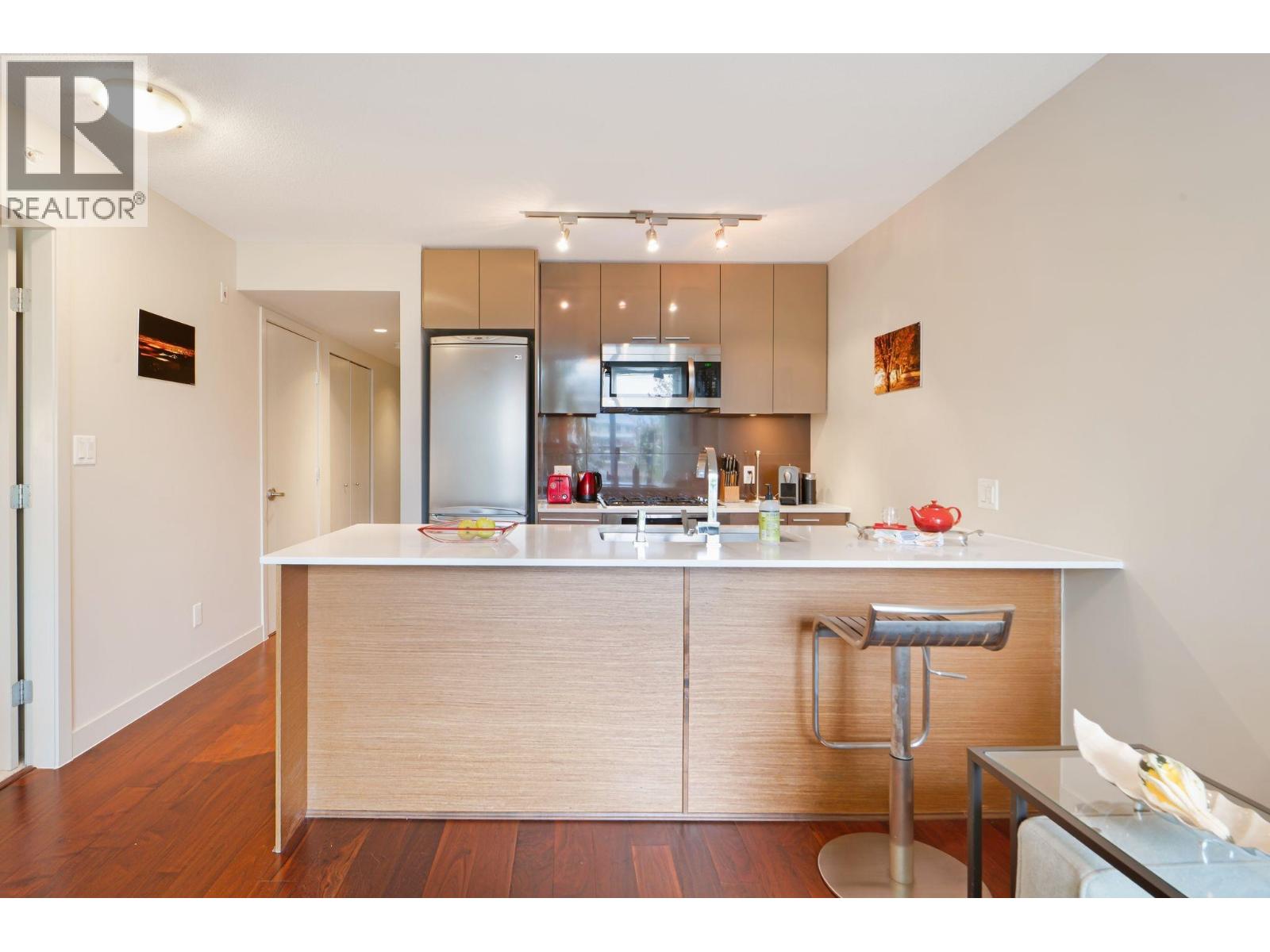 302 1808 W 3rd Avenue, Vancouver, British Columbia  V6J 0C4 - Photo 8 - R3053740
