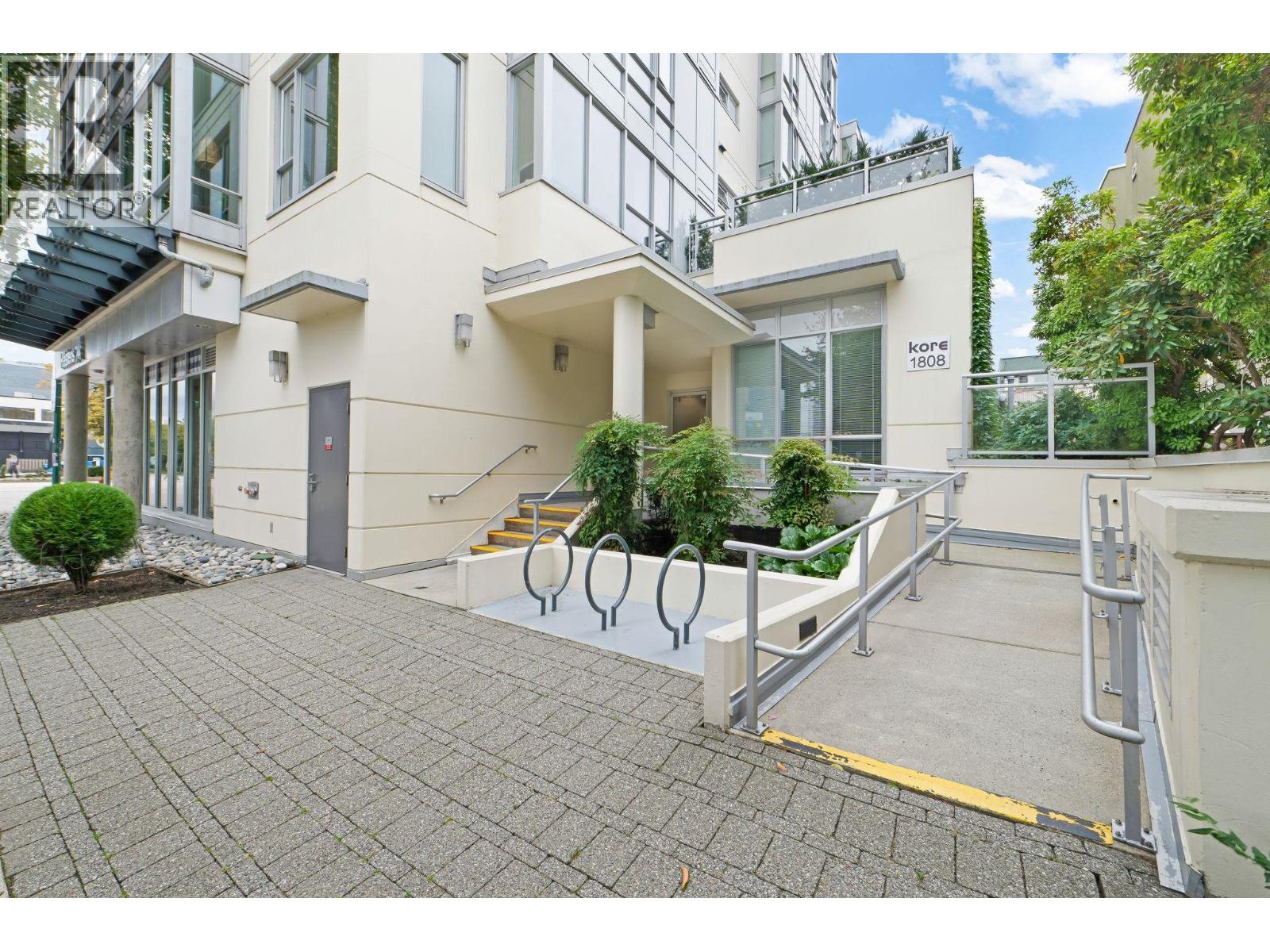 302 1808 W 3rd Avenue, Vancouver, British Columbia  V6J 0C4 - Photo 23 - R3053740