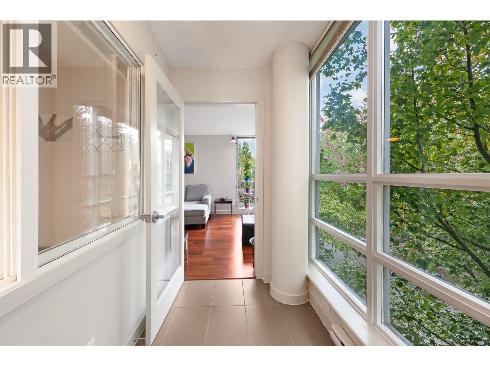 302 1808 W 3rd Avenue, Vancouver, British Columbia  V6J 0C4 - Photo 11 - R3053740