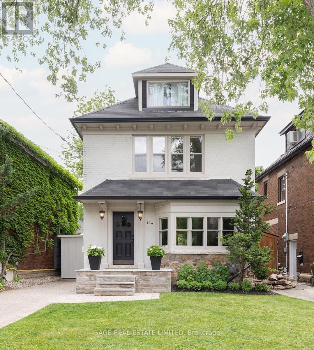 124 CLINE AVENUE N, Hamilton, Ontario