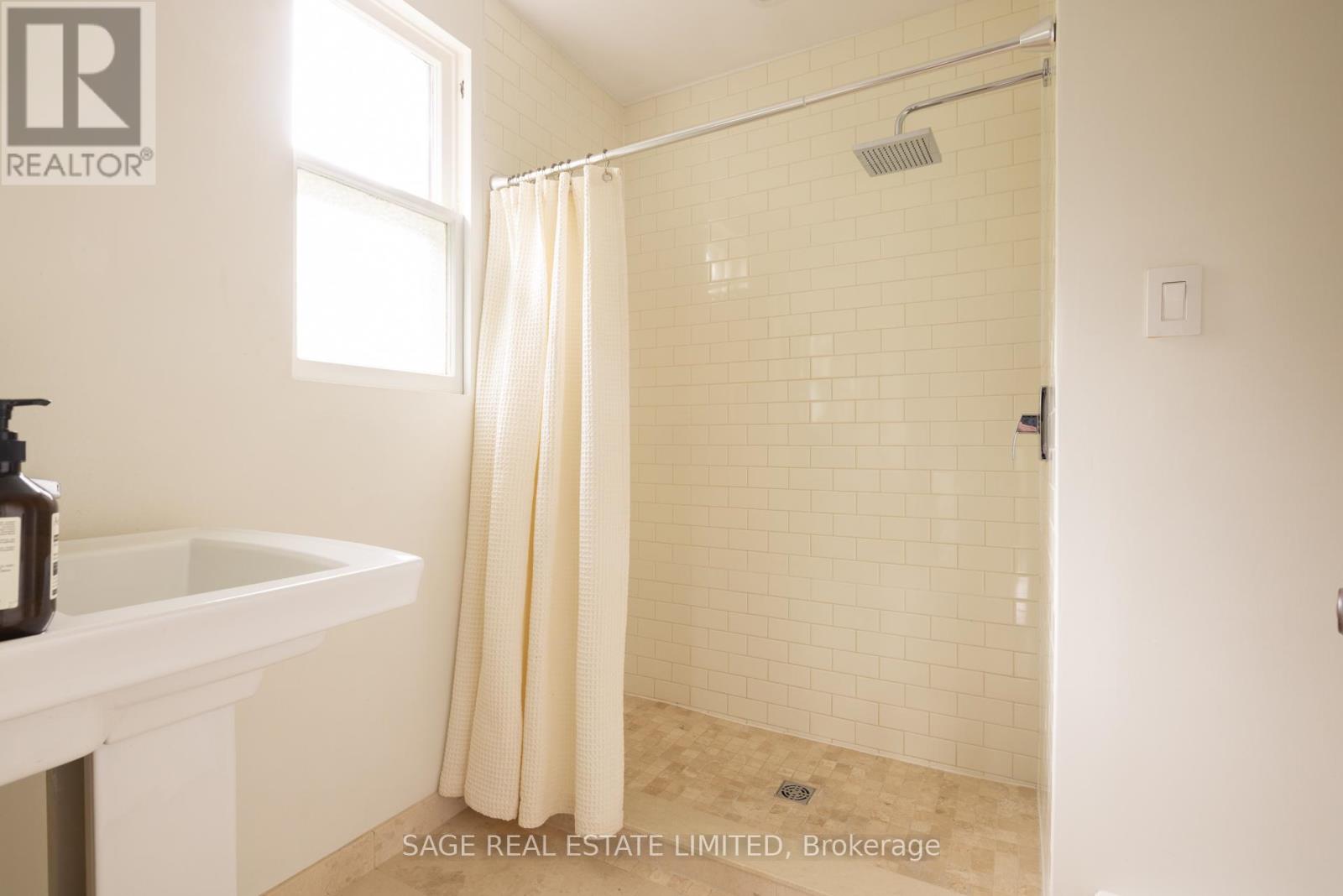 124 Cline Avenue N, Hamilton, Ontario  L8S 3Z8 - Photo 21 - X12437402