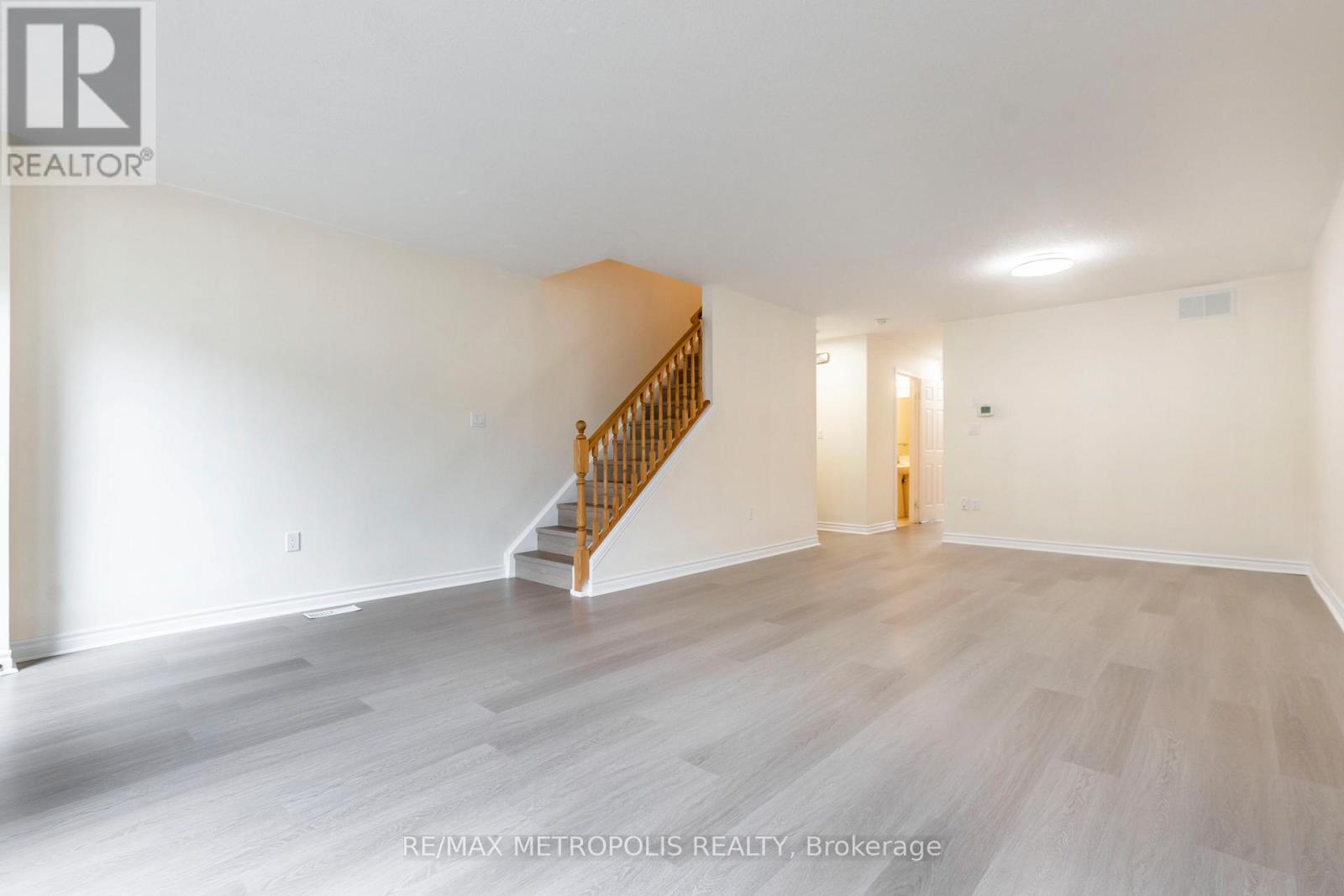 C15 - 619 Wild Ginger Avenue, Waterloo, Ontario  N2V 2X1 - Photo 11 - X12437434