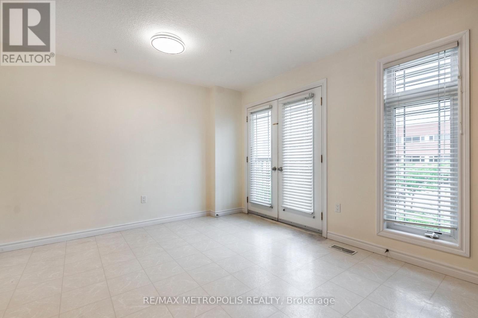 C15 - 619 Wild Ginger Avenue, Waterloo, Ontario  N2V 2X1 - Photo 14 - X12437434