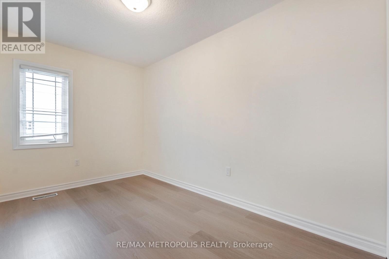 C15 - 619 Wild Ginger Avenue, Waterloo, Ontario  N2V 2X1 - Photo 24 - X12437434