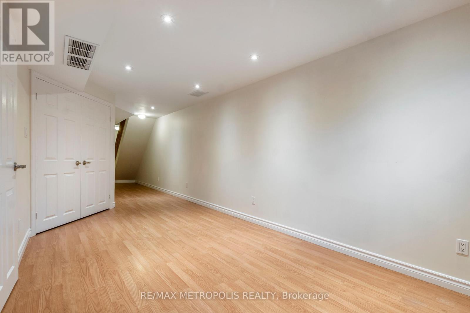 C15 - 619 Wild Ginger Avenue, Waterloo, Ontario  N2V 2X1 - Photo 29 - X12437434