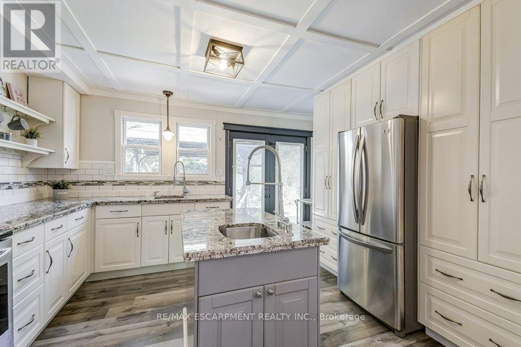 158 Eagle Avenue, Brantford, Ontario  N3S 1Z5 - Photo 14 - X12437445
