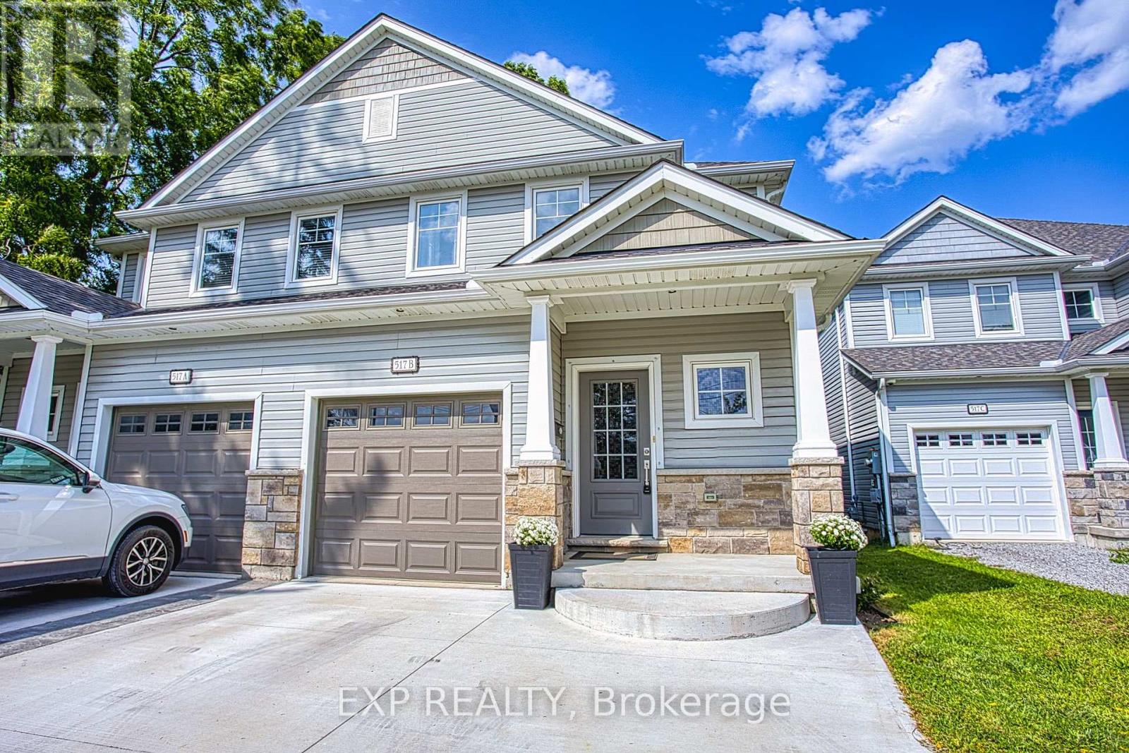 517b Scott Street, St. Catharines, Ontario  L2M 3X3 - Photo 2 - X12437476