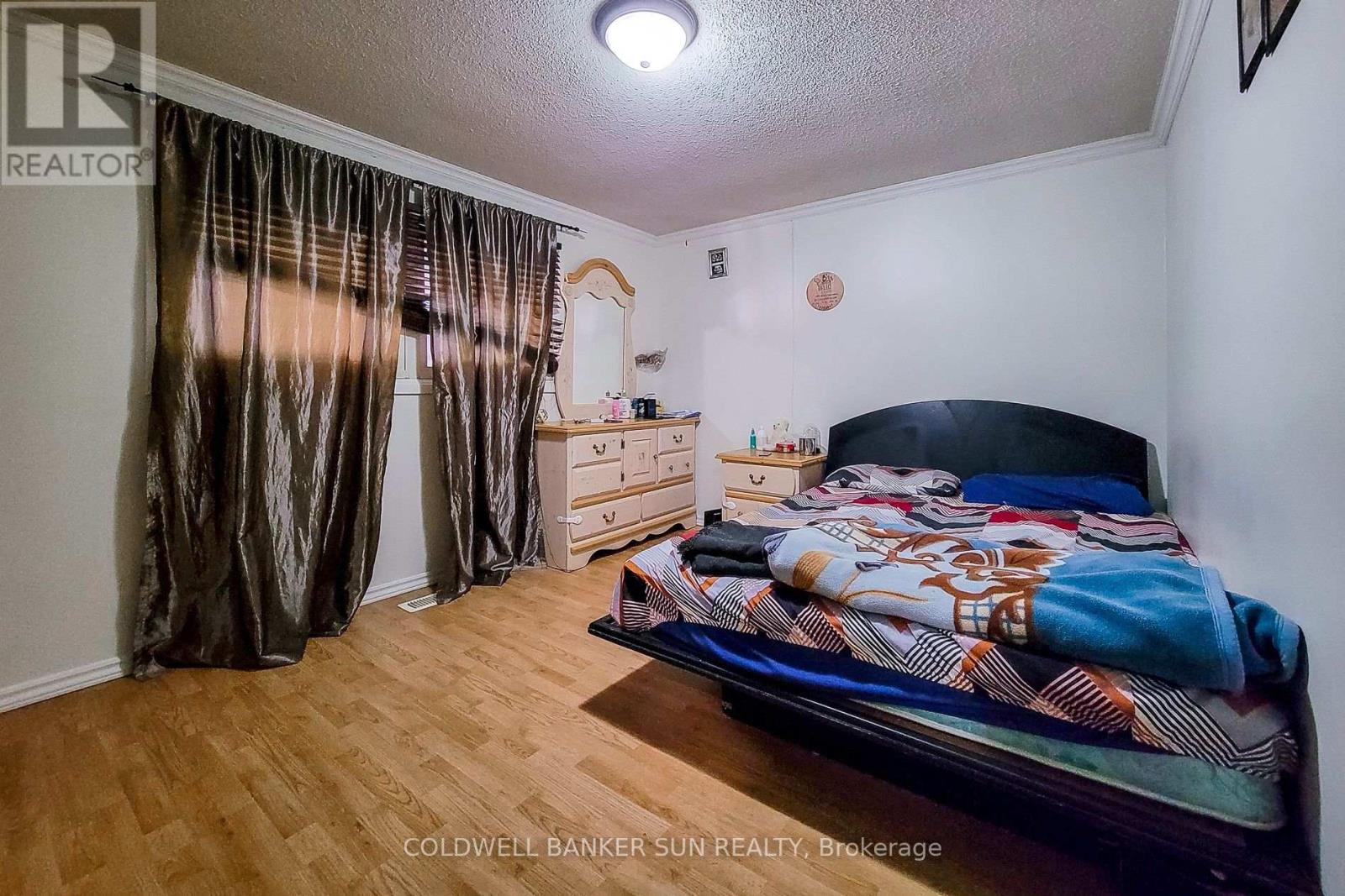 566 Greenhill Avenue, Hamilton, Ontario  L8K 5E8 - Photo 17 - X12437500