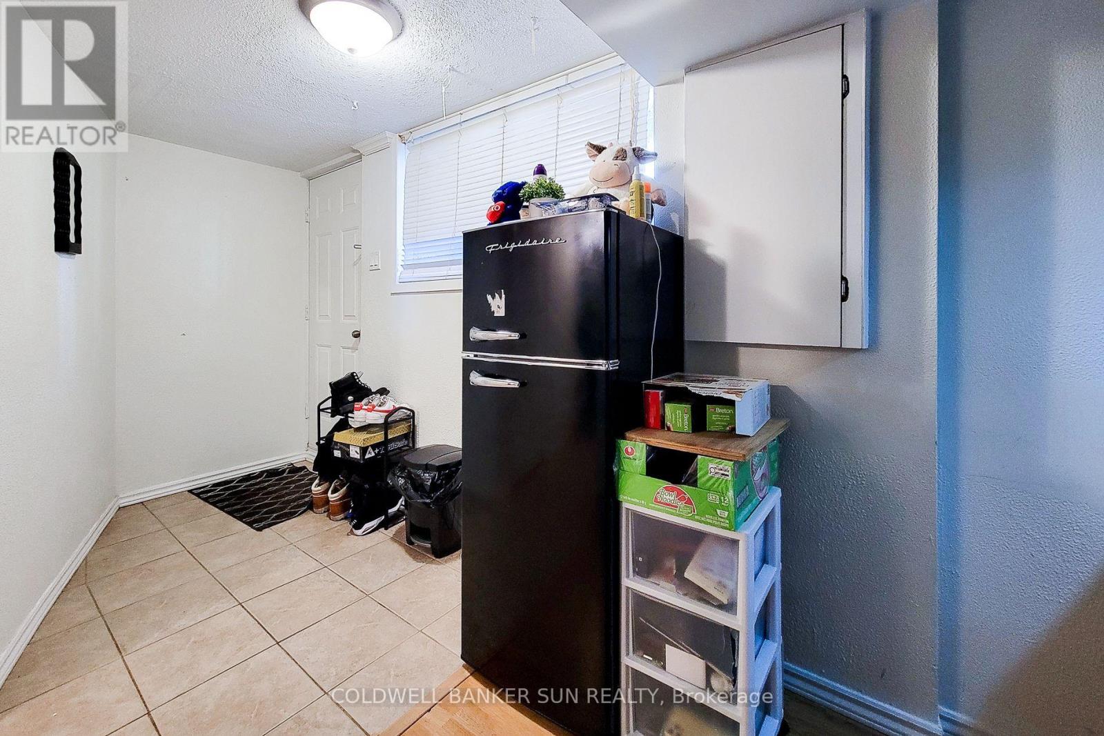 566 Greenhill Avenue, Hamilton, Ontario  L8K 5E8 - Photo 25 - X12437500