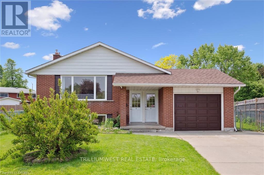 11 VAN HORNE PLACE, Kitchener, Ontario