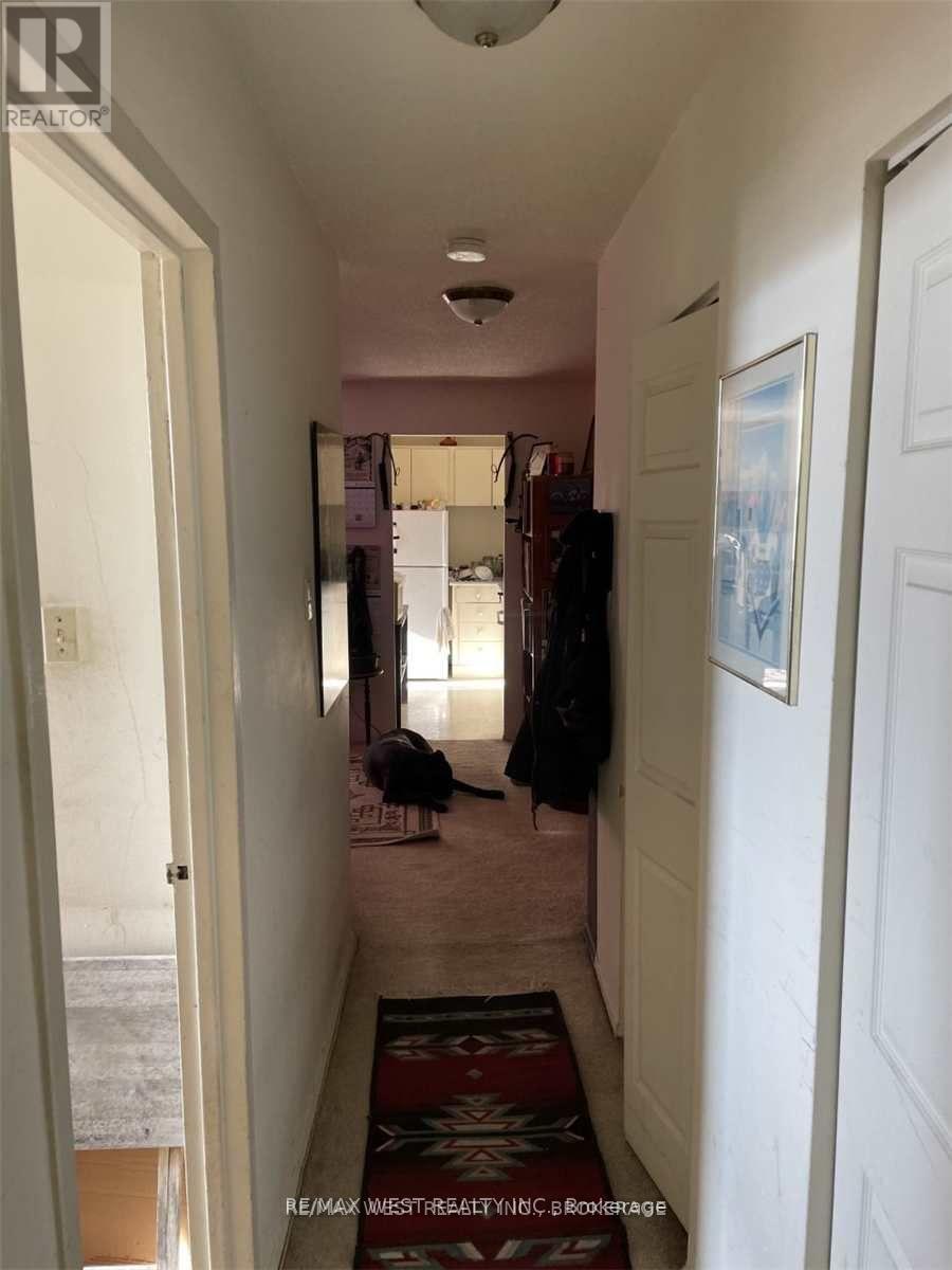 1011 - 15 Albright Road, Hamilton, Ontario  L8K 5J2 - Photo 8 - X12437508