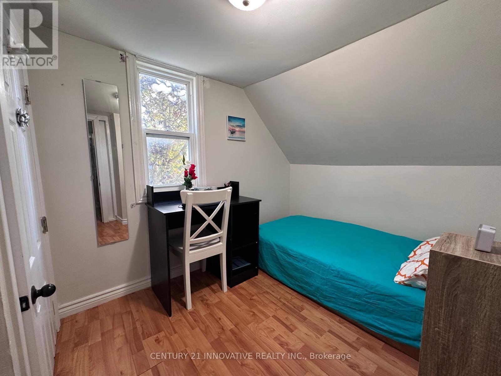 165 Dundas Street N, Cambridge, Ontario  N1R 5P2 - Photo 18 - X12437523