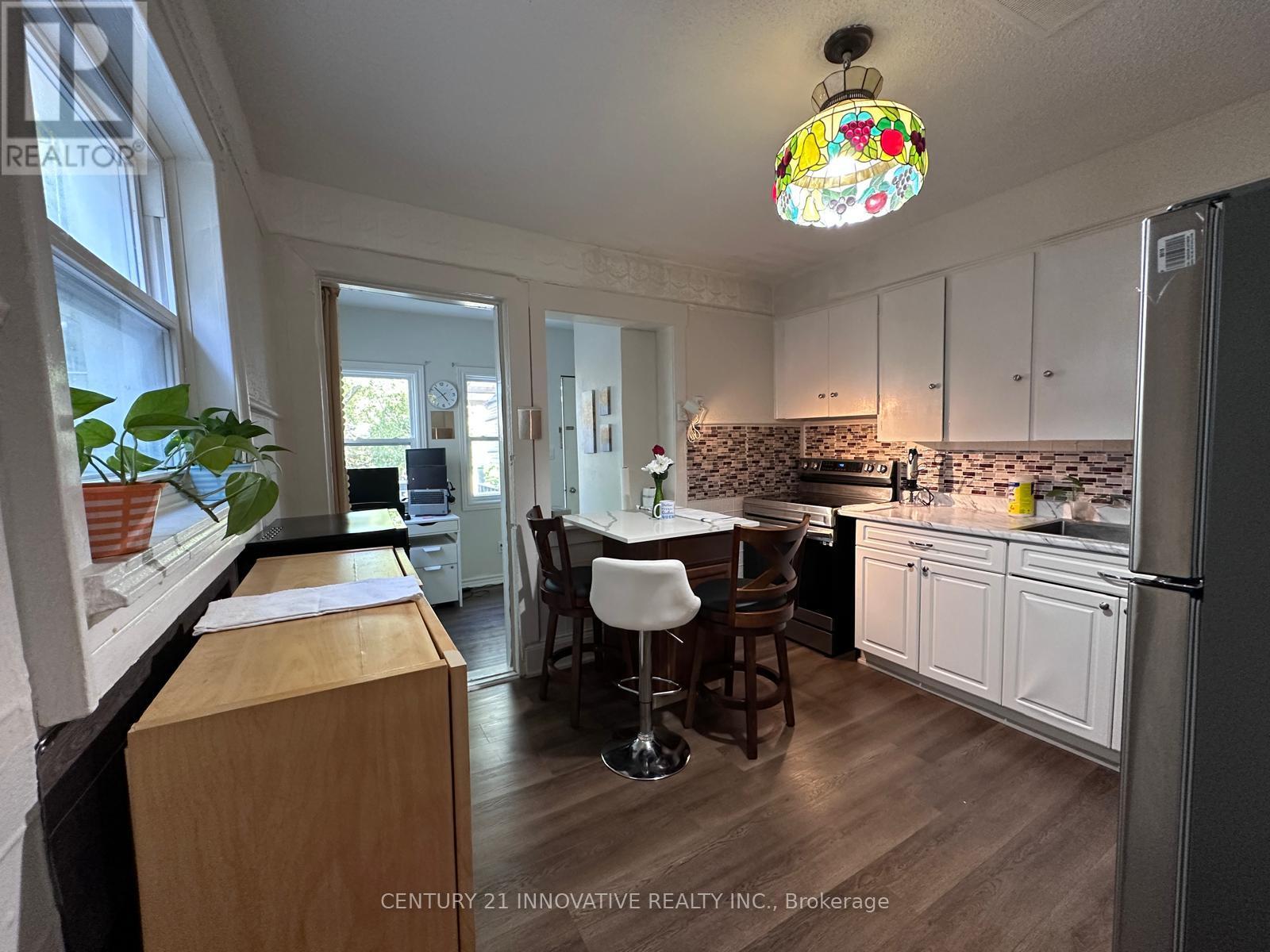 165 Dundas Street N, Cambridge, Ontario  N1R 5P2 - Photo 8 - X12437523