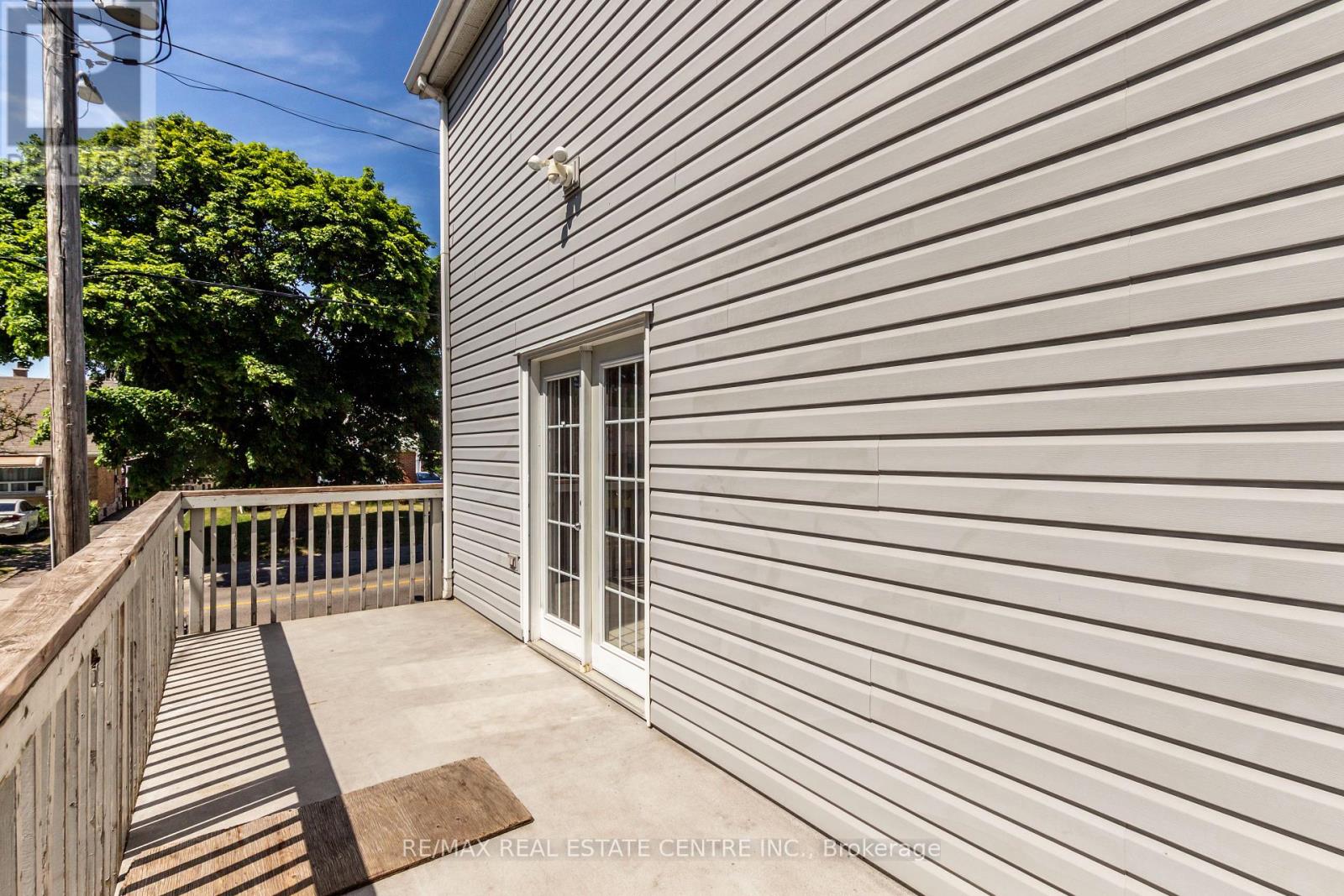 104 Oakwood Avenue, Cambridge, Ontario  N3H 4J2 - Photo 27 - X12437524