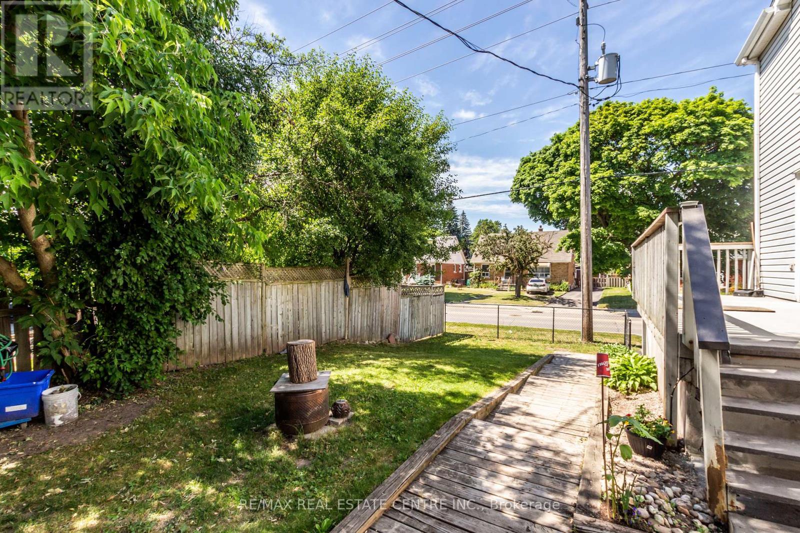 104 Oakwood Avenue, Cambridge, Ontario  N3H 4J2 - Photo 43 - X12437524