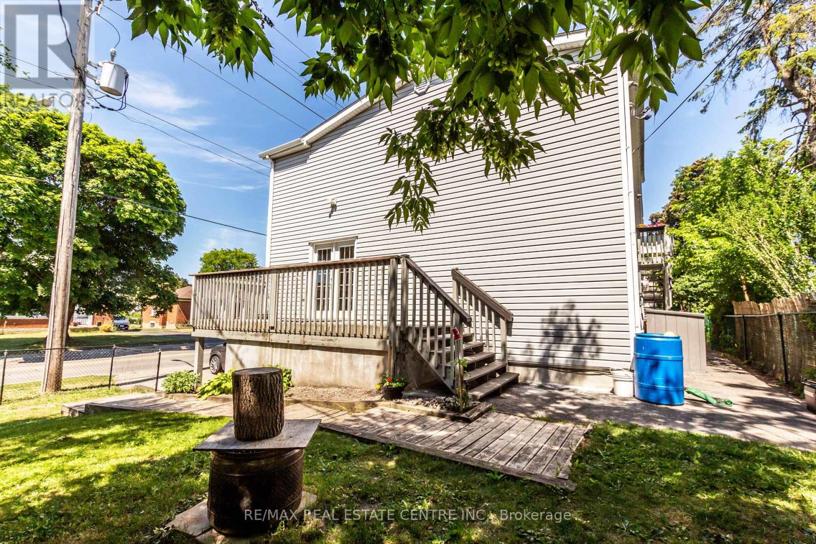 104 Oakwood Avenue, Cambridge, Ontario  N3H 4J2 - Photo 44 - X12437524