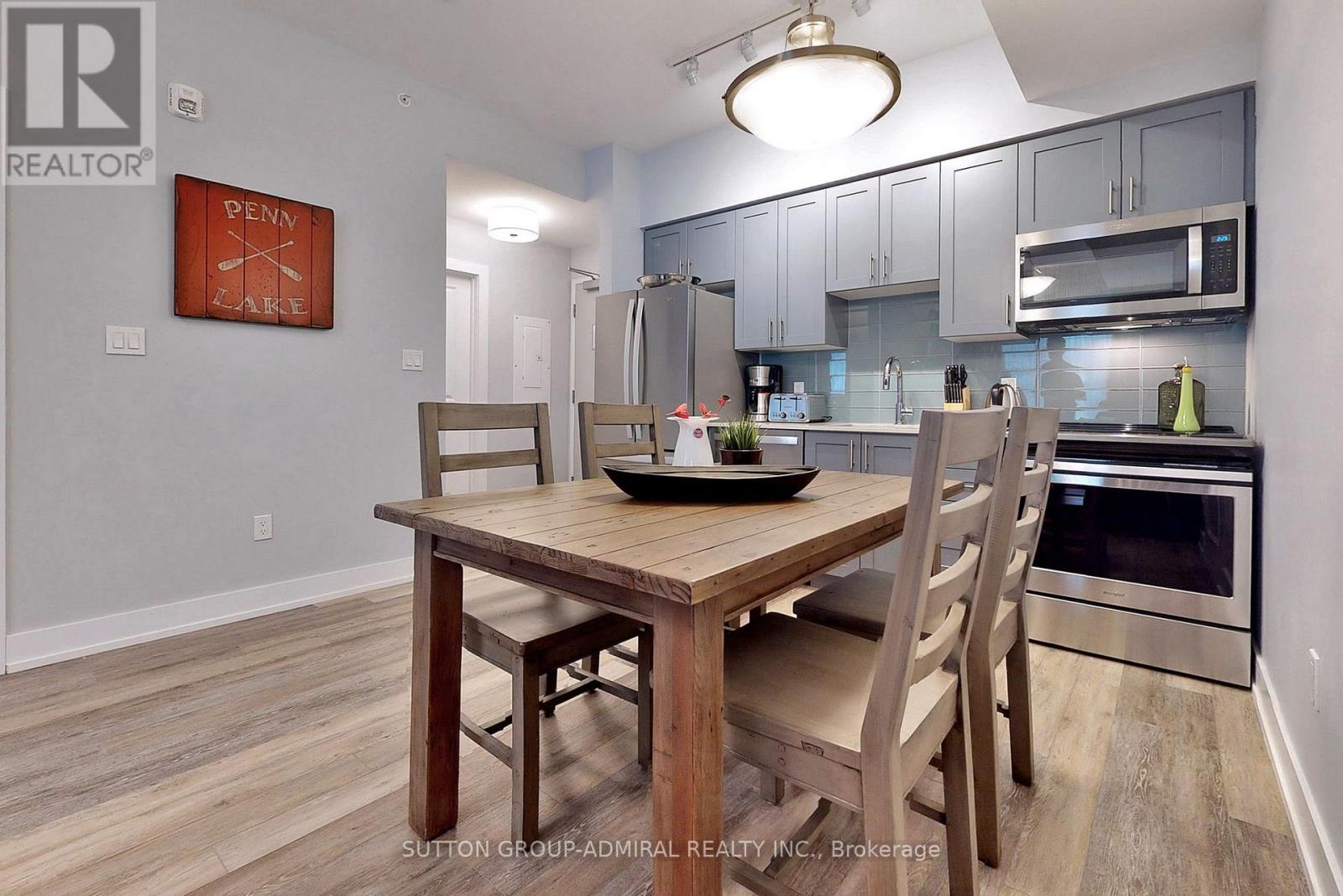 425 - 25 Pen Lake Point Road, Huntsville, Ontario  P1H 1A9 - Photo 6 - X12437530