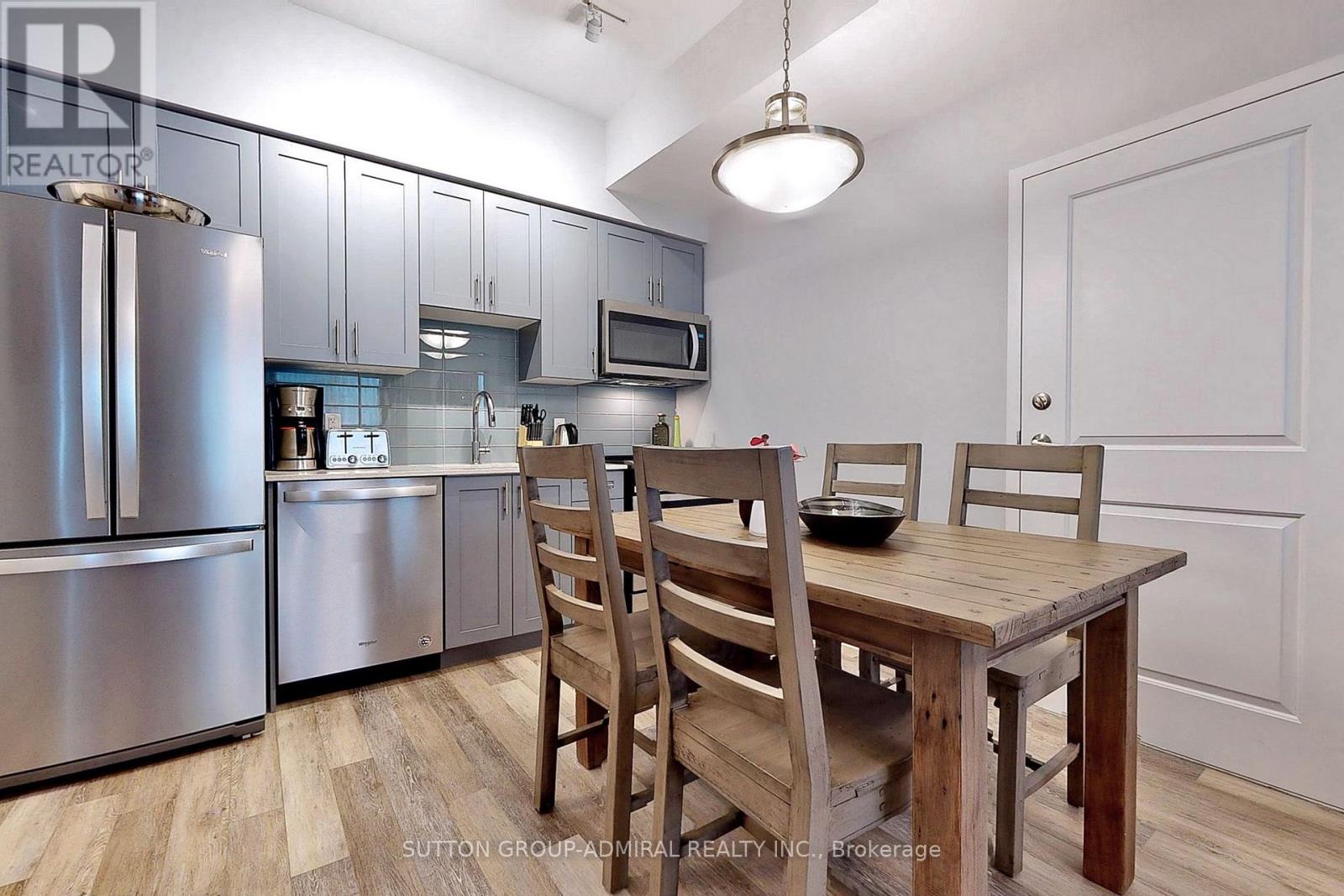 425 - 25 Pen Lake Point Road, Huntsville, Ontario  P1H 1A9 - Photo 7 - X12437530