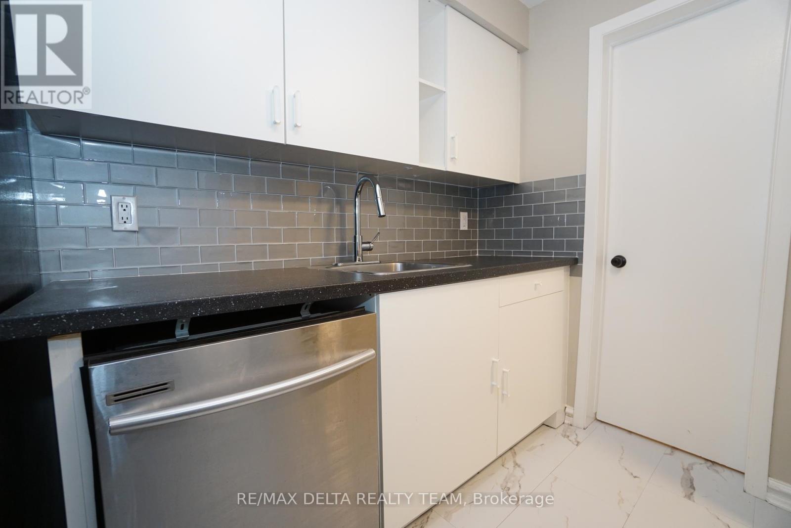 36a - 782 St Andre Drive, Ottawa, Ontario  K1C 4R7 - Photo 11 - X12437646