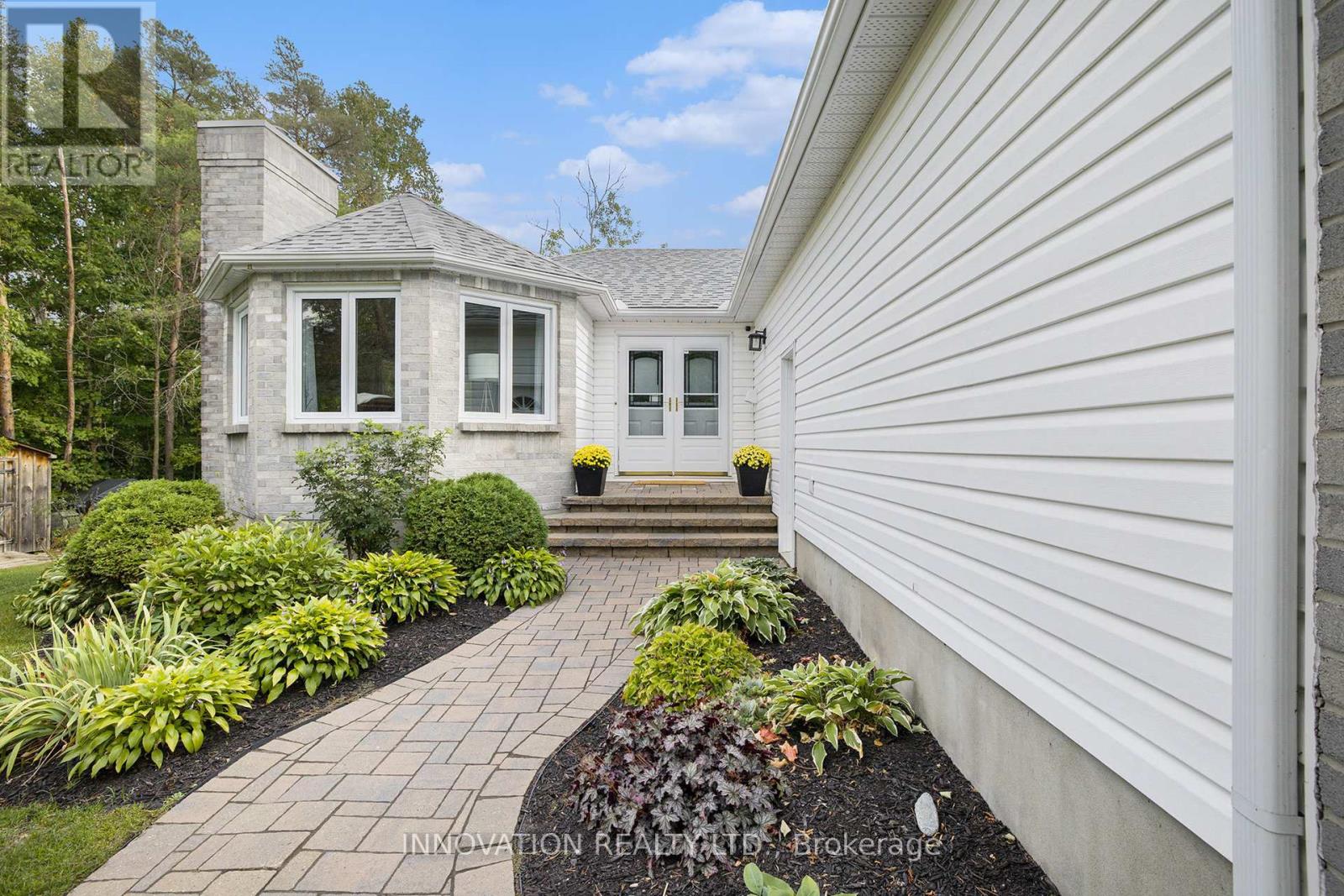 5702 Ferdinand Street, Ottawa, Ontario  K0A 2W0 - Photo 3 - X12437659