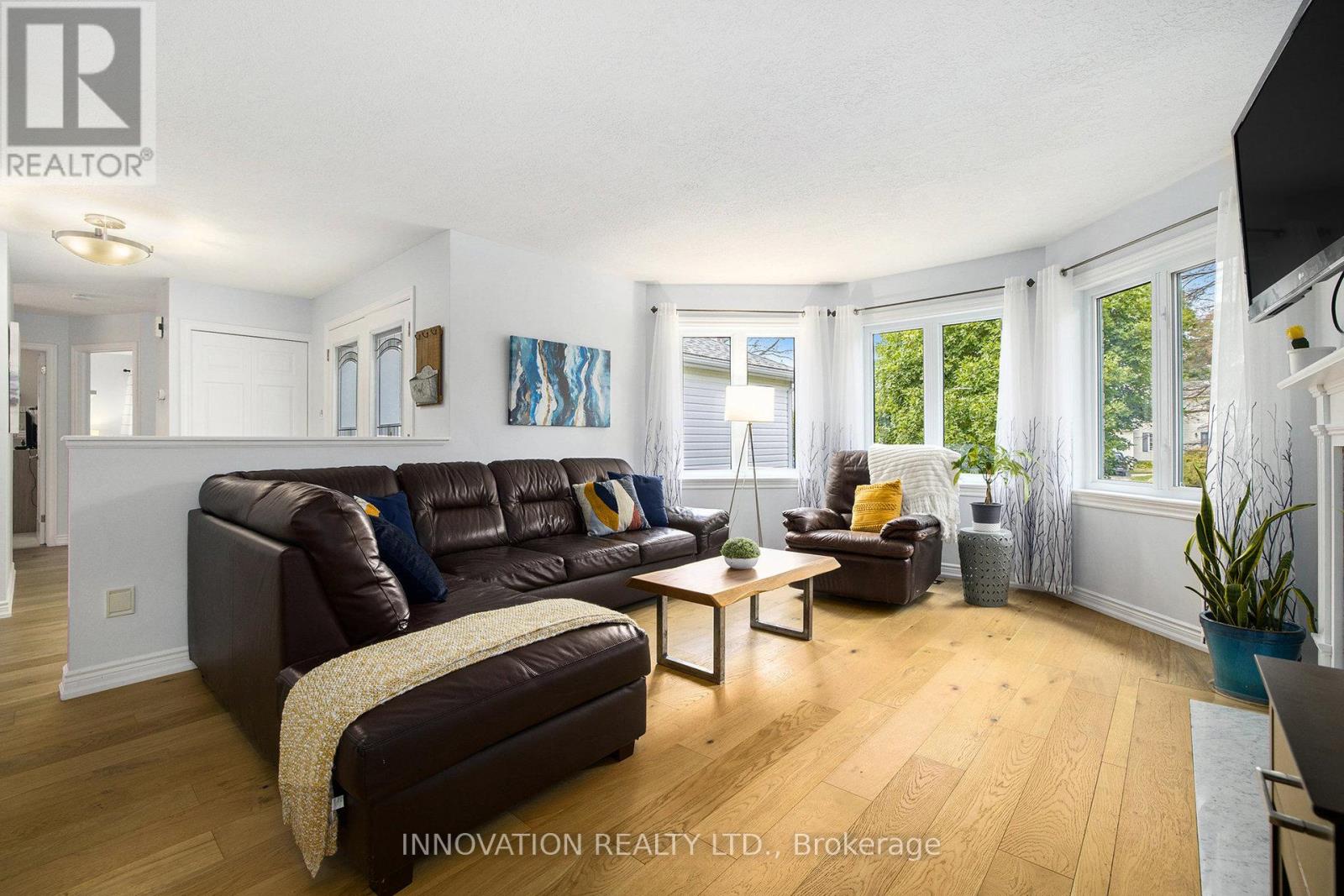 5702 Ferdinand Street, Ottawa, Ontario  K0A 2W0 - Photo 6 - X12437659