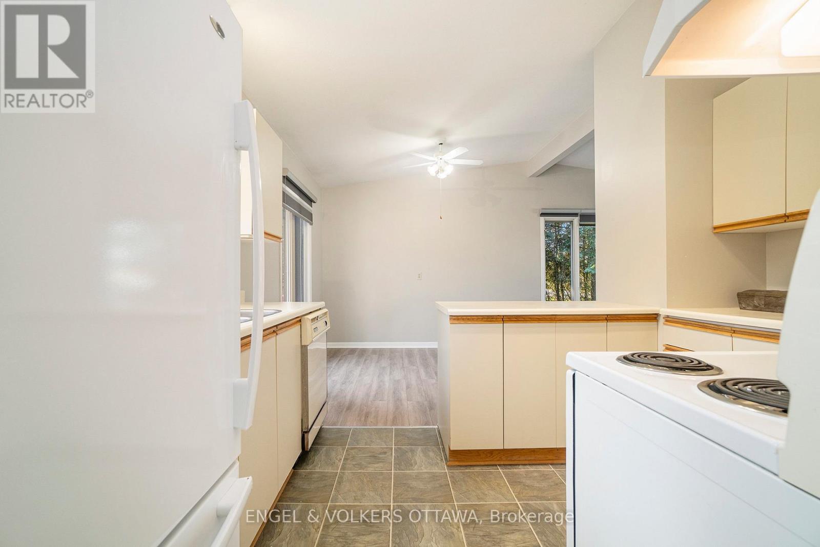 258 Herrick Drive, Rr#1, Arnprior Drive, Ottawa, Ontario  K7S 3G7 - Photo 17 - X12437742
