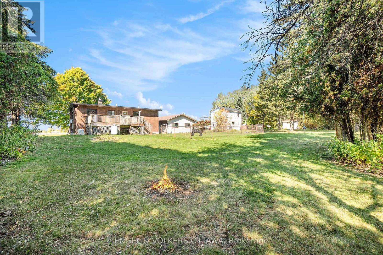 258 Herrick Drive, Rr#1, Arnprior Drive, Ottawa, Ontario  K7S 3G7 - Photo 41 - X12437742