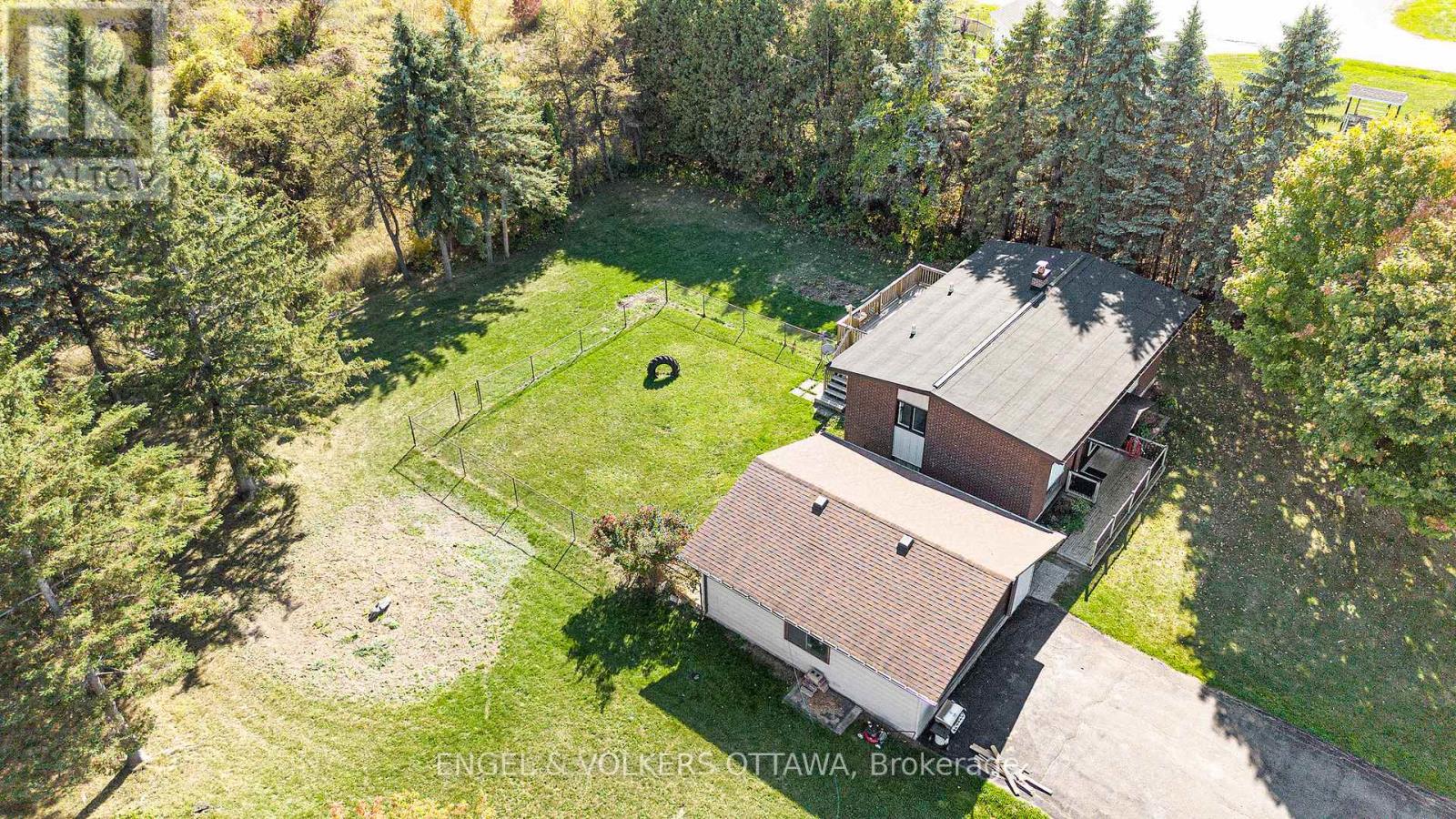 258 Herrick Drive, Rr#1, Arnprior Drive, Ottawa, Ontario  K7S 3G7 - Photo 47 - X12437742
