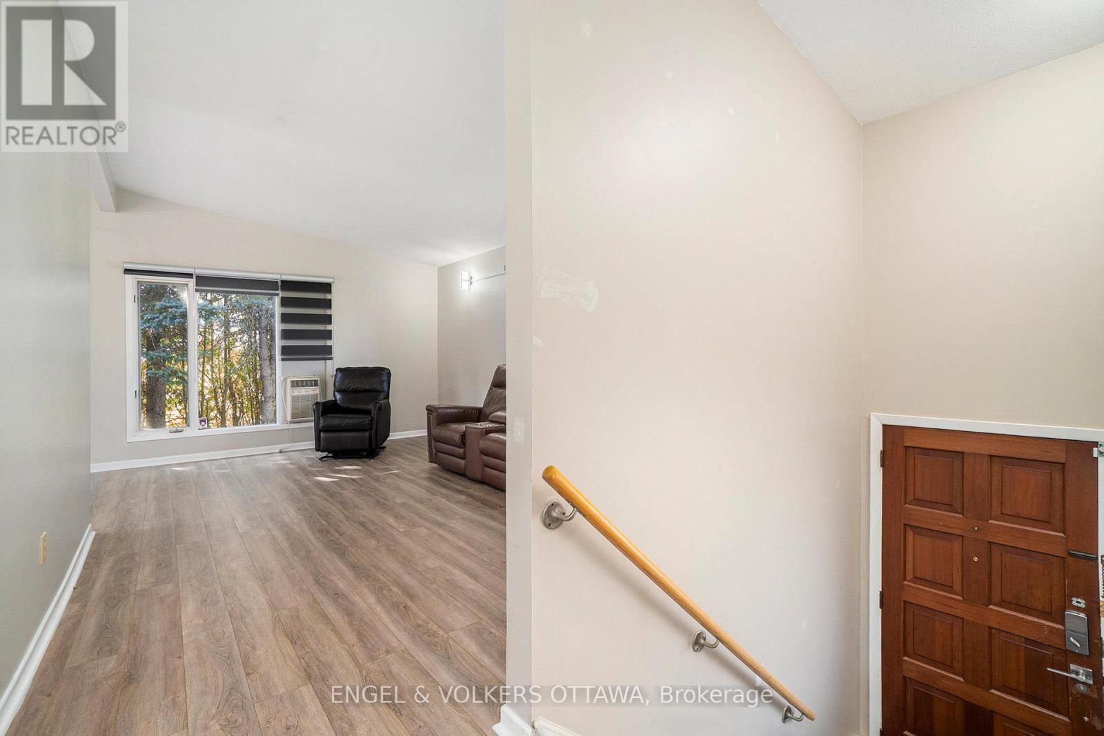 258 Herrick Drive, Rr#1, Arnprior Drive, Ottawa, Ontario  K7S 3G7 - Photo 7 - X12437742