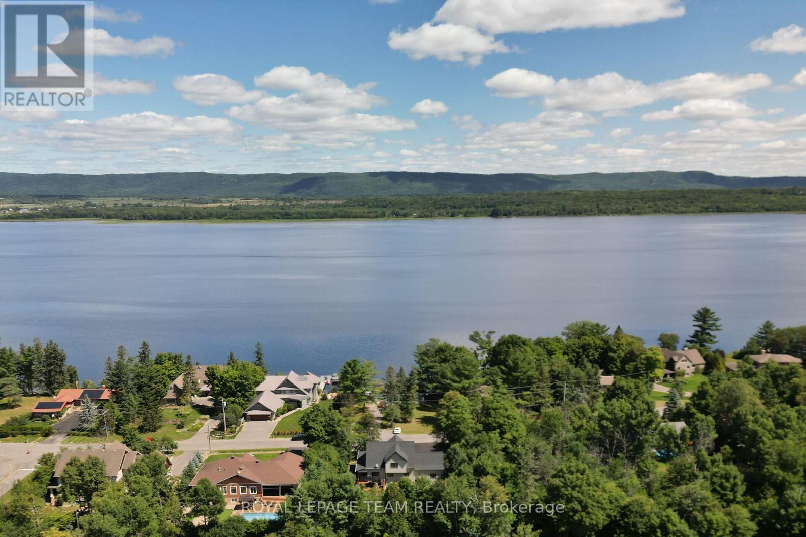 2893 Barlow Crescent, Ottawa, Ontario  K0A 1T0 - Photo 48 - X12437804