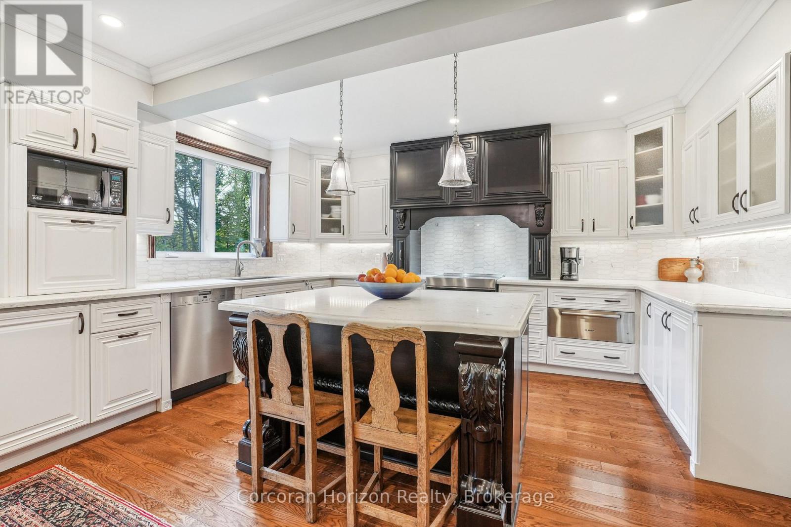 353 Sulphur Springs Road, Hamilton, Ontario  L9G 4T7 - Photo 14 - X12437642