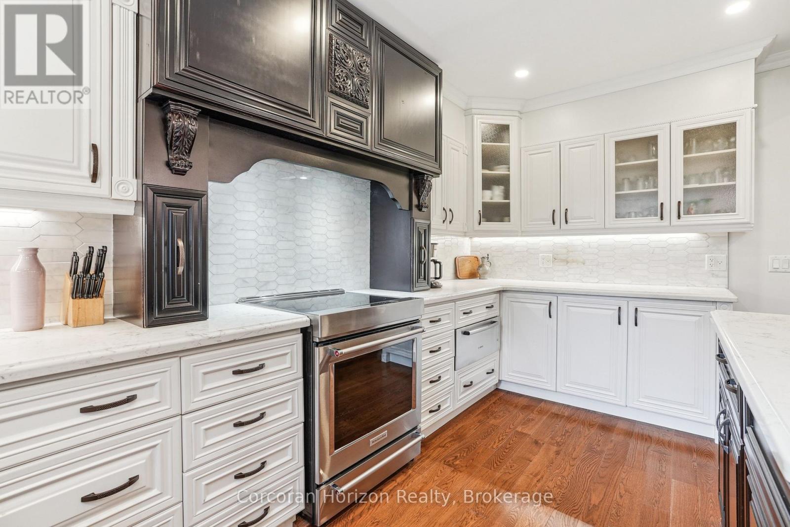 353 Sulphur Springs Road, Hamilton, Ontario  L9G 4T7 - Photo 16 - X12437642