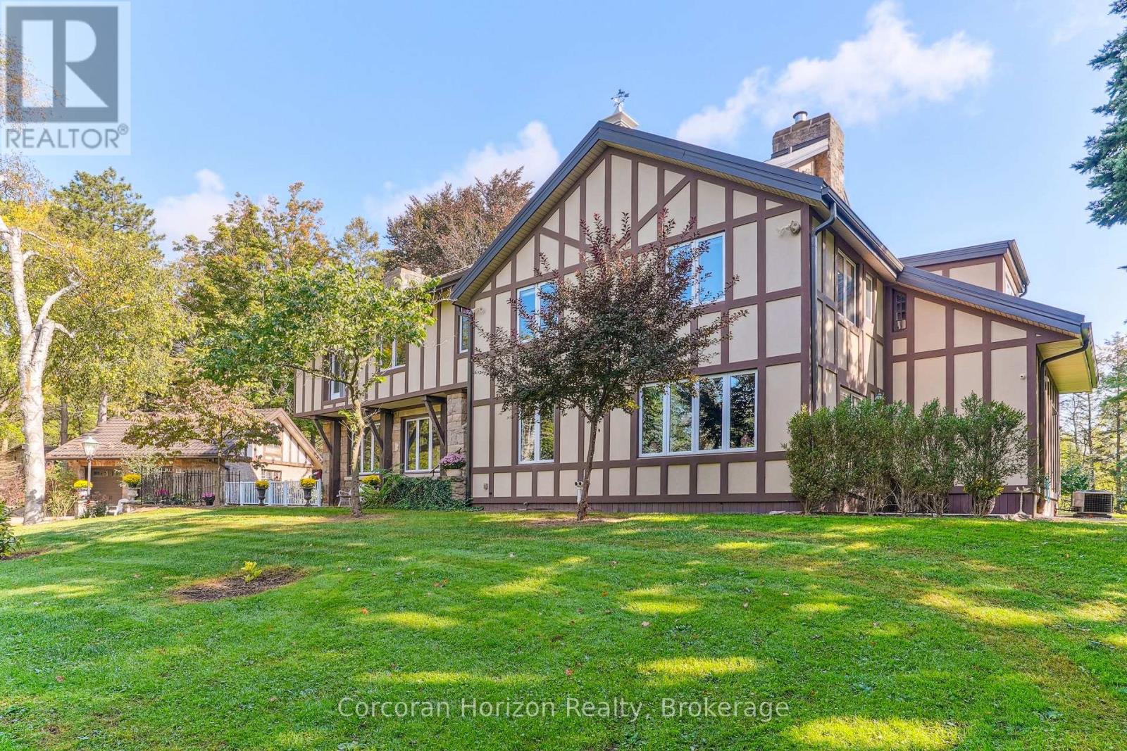 353 Sulphur Springs Road, Hamilton, Ontario  L9G 4T7 - Photo 2 - X12437642