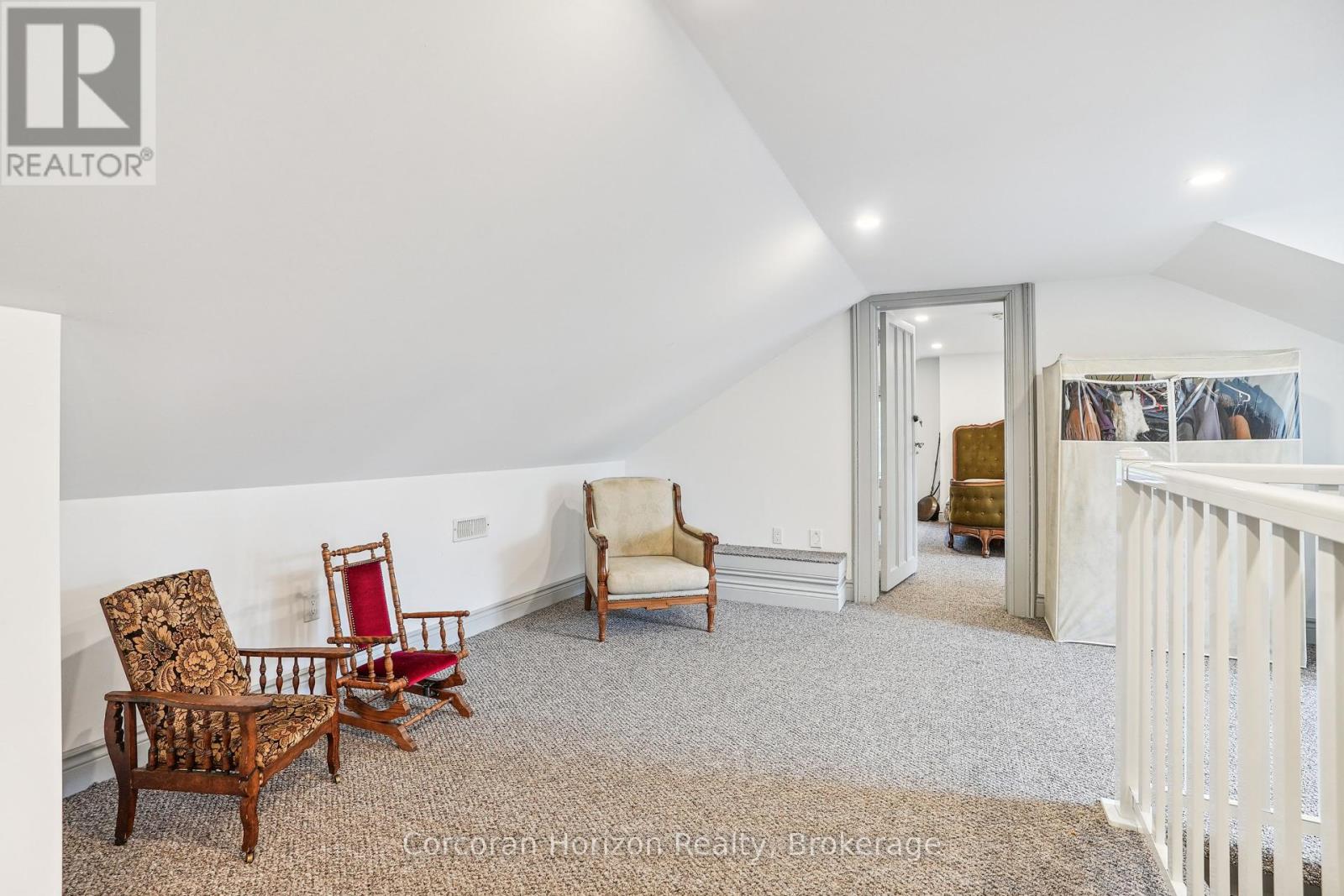 353 Sulphur Springs Road, Hamilton, Ontario  L9G 4T7 - Photo 37 - X12437642