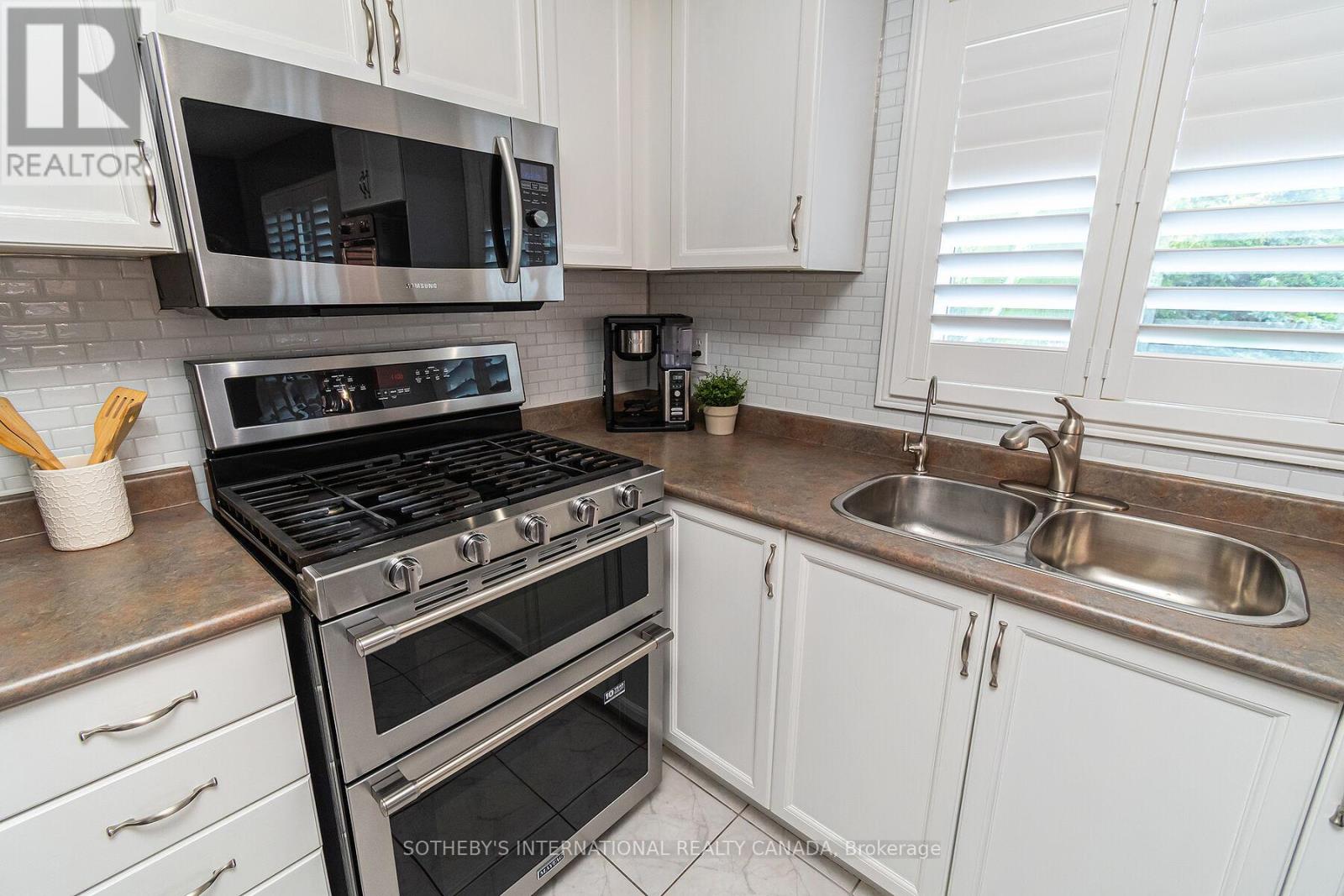 1240 Forest Street, Innisfil, Ontario  L9S 1Z6 - Photo 11 - N12437563
