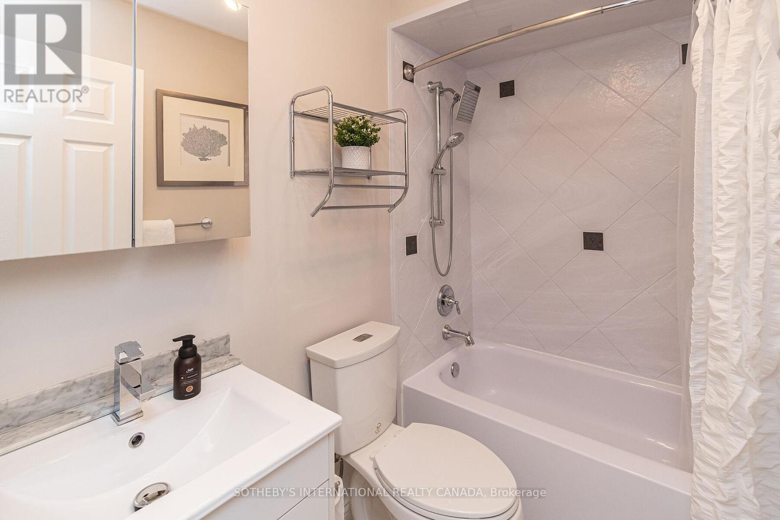 1240 Forest Street, Innisfil, Ontario  L9S 1Z6 - Photo 16 - N12437563