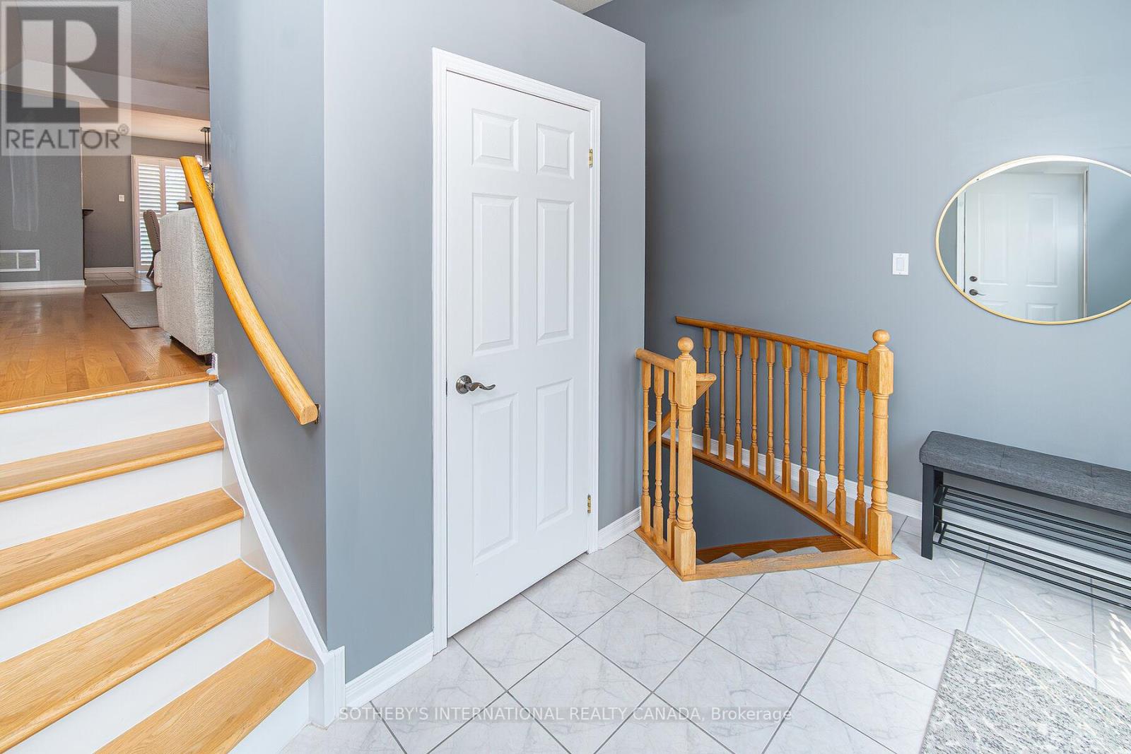 1240 Forest Street, Innisfil, Ontario  L9S 1Z6 - Photo 4 - N12437563