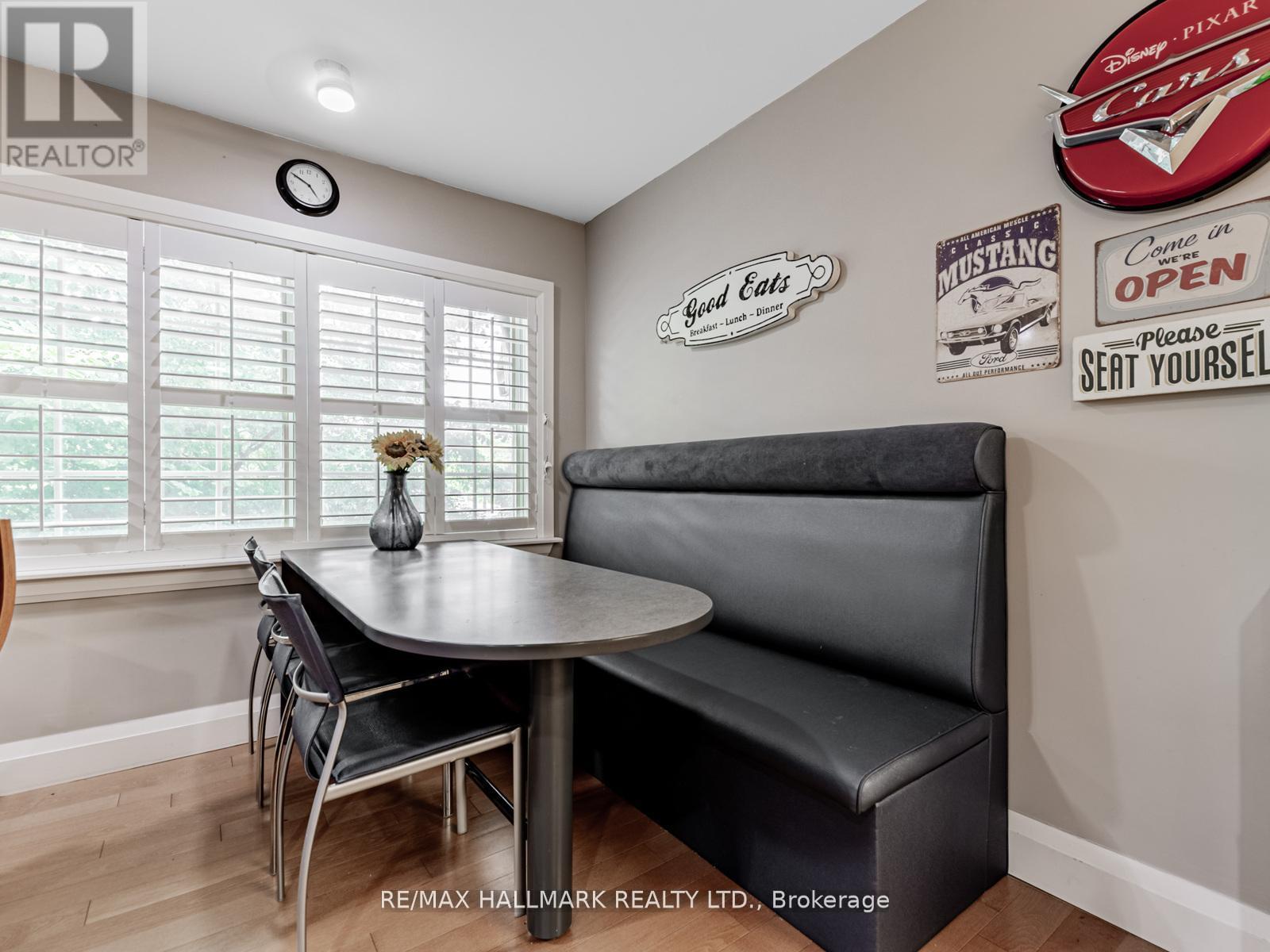 71 Trench Street, Richmond Hill, Ontario  L4C 3W6 - Photo 20 - N12437606