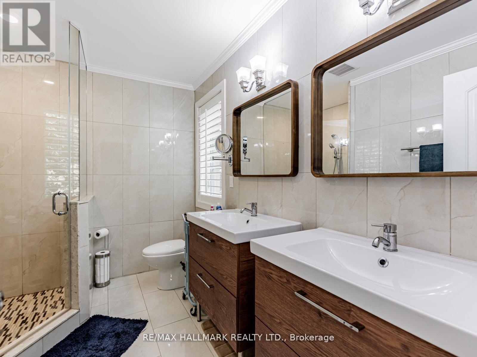71 Trench Street, Richmond Hill, Ontario  L4C 3W6 - Photo 29 - N12437606