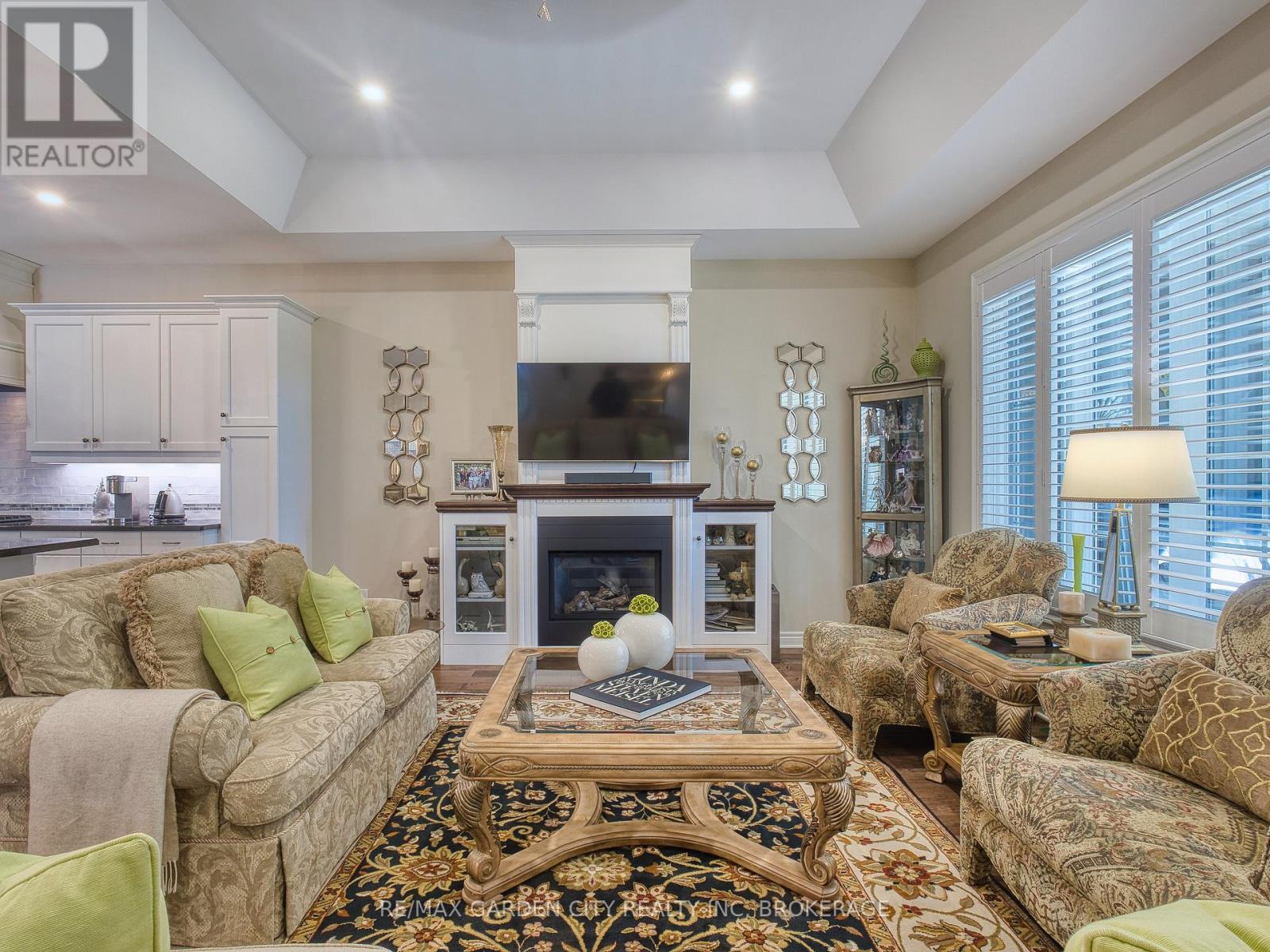 15 - 215 Vansickle Road, St. Catharines (Rykert/vansickle), Ontario  L2S 0E3 - Photo 10 - X12437809