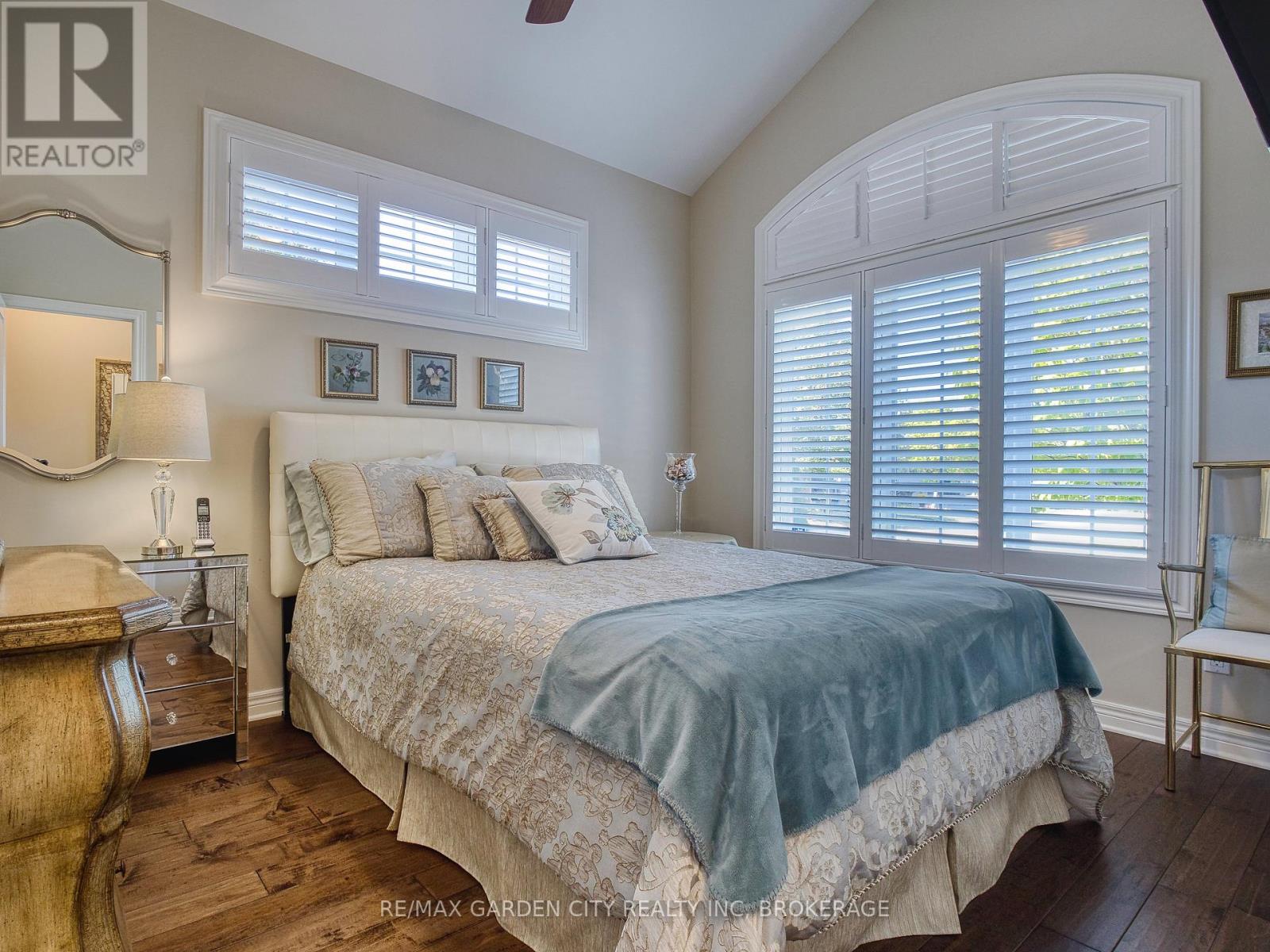 15 - 215 Vansickle Road, St. Catharines (Rykert/vansickle), Ontario  L2S 0E3 - Photo 15 - X12437809