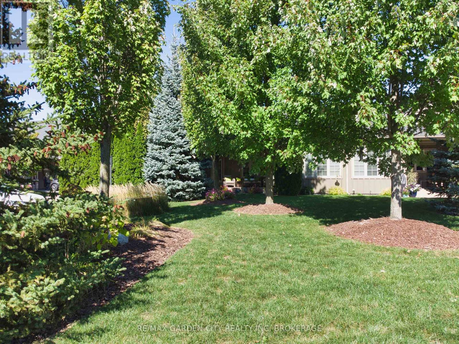 15 - 215 Vansickle Road, St. Catharines (Rykert/vansickle), Ontario  L2S 0E3 - Photo 28 - X12437809