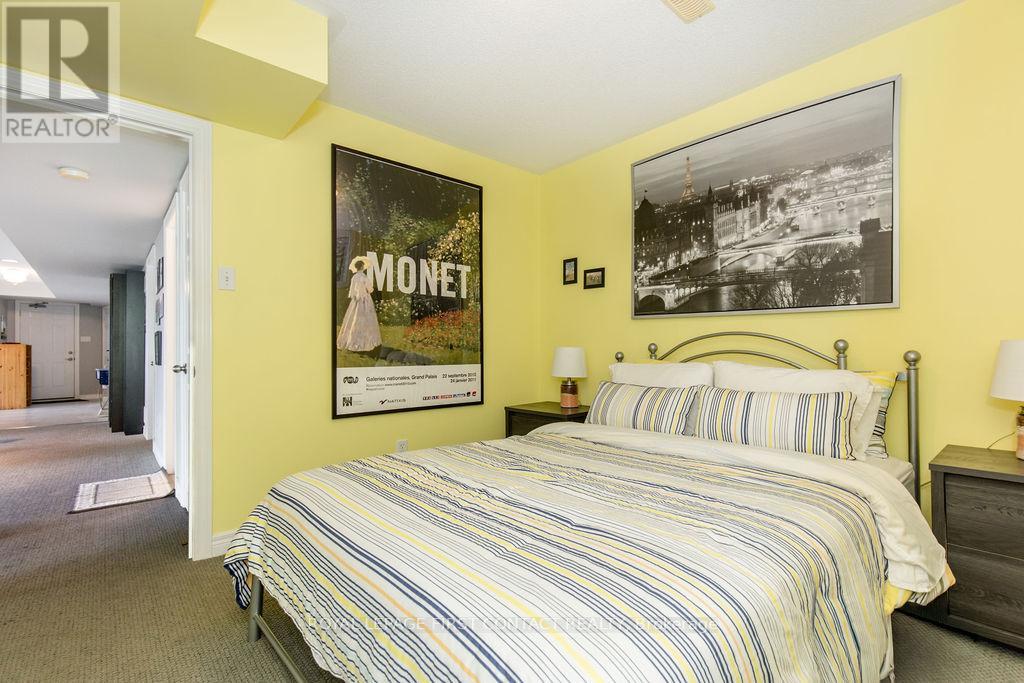 14 Valleycrest Drive, Oro-Medonte, Ontario  L0L 2L0 - Photo 13 - S12437557