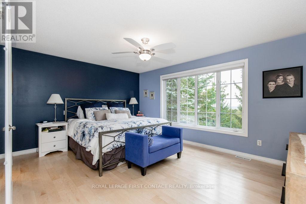14 Valleycrest Drive, Oro-Medonte, Ontario  L0L 2L0 - Photo 27 - S12437557